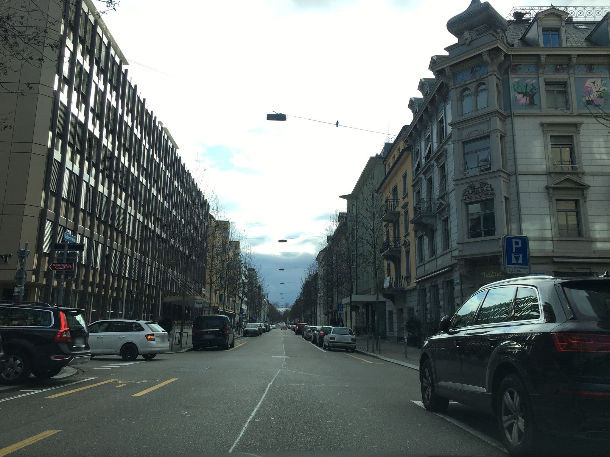 Street view near Hotel Seehof Bar, Zürich — © toaoa (CC BY-SA · Mapillary)