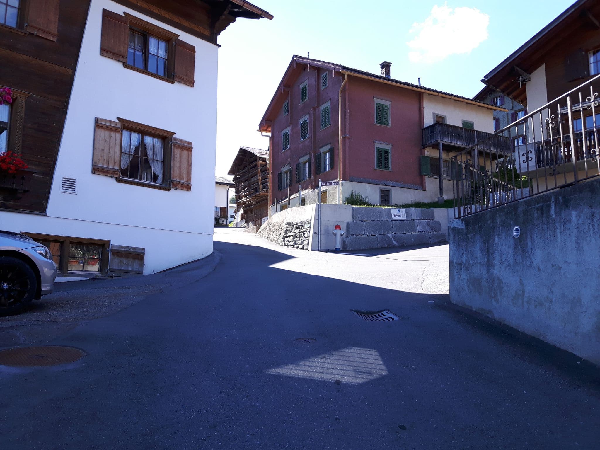 Street view near Christall, Breíl — © endszbrxns (CC BY-SA · Mapillary)