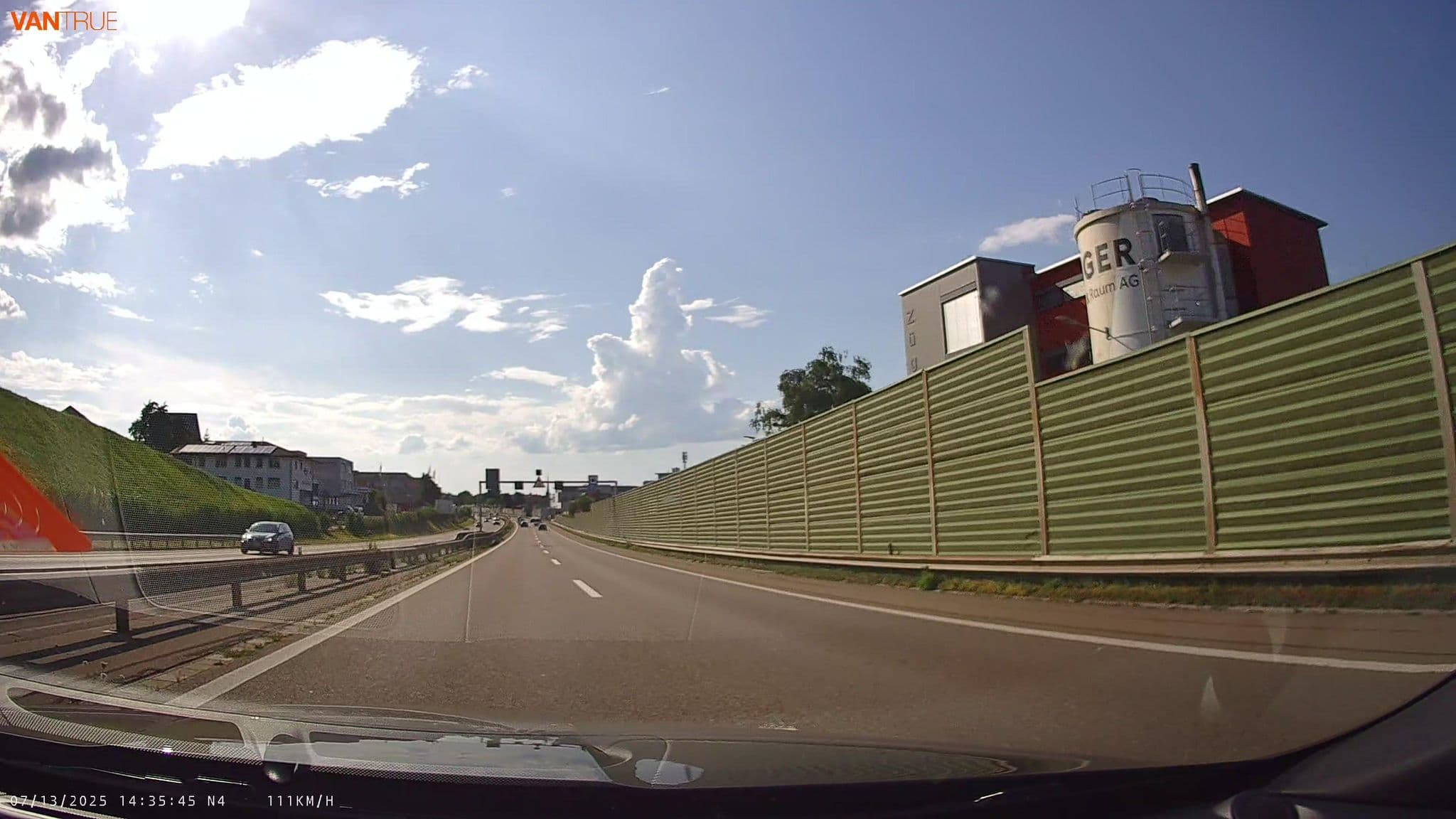 Street view near Zimmer Plus, Altendorf — © fcignat (CC BY-SA · Mapillary)