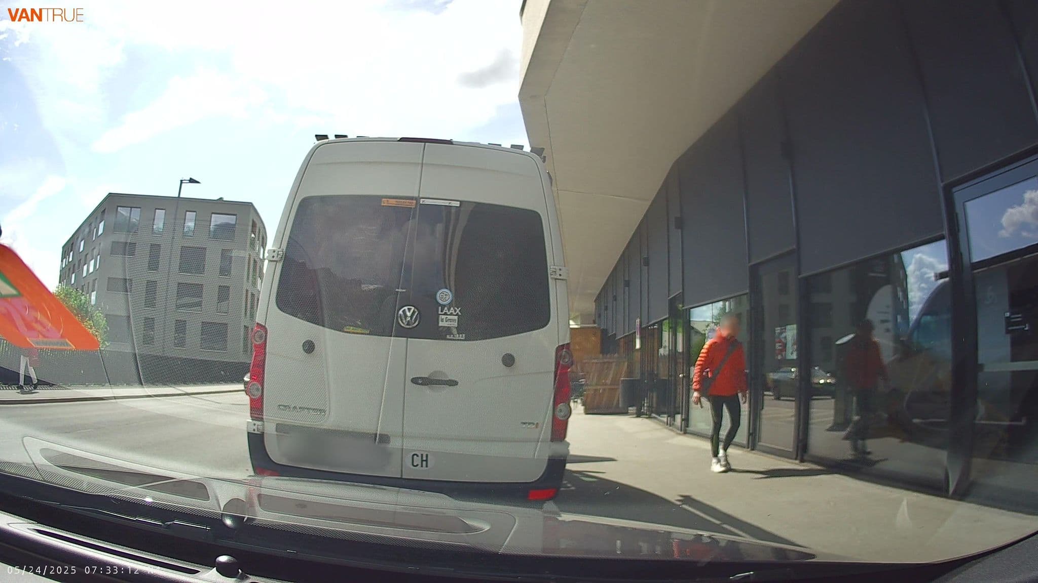 Street view near Sunnagüetli, Flims — © fcignat (CC BY-SA · Mapillary)