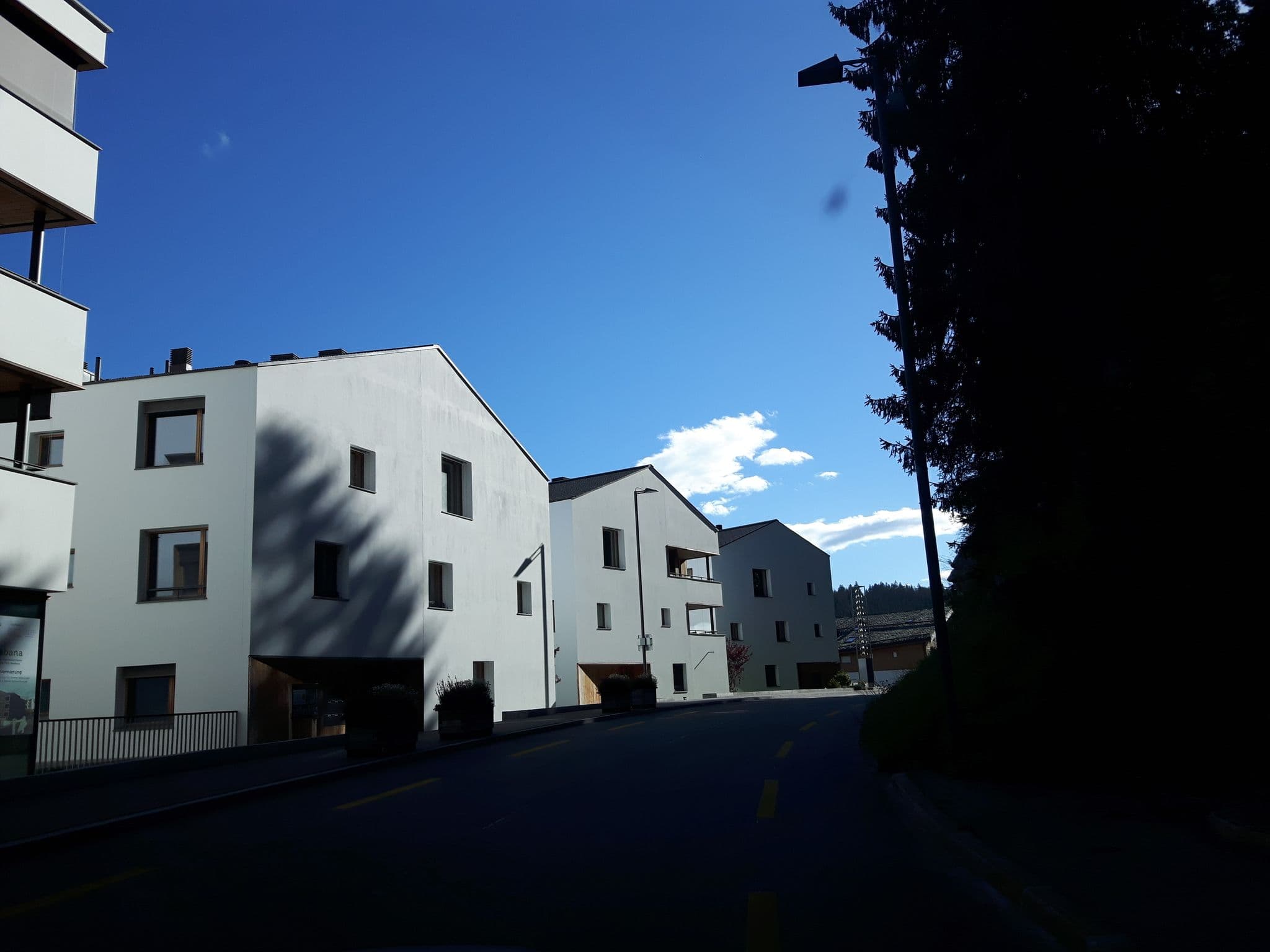 Street view near Hotel Waldeck, Flims — © endszbrxns (CC BY-SA · Mapillary)