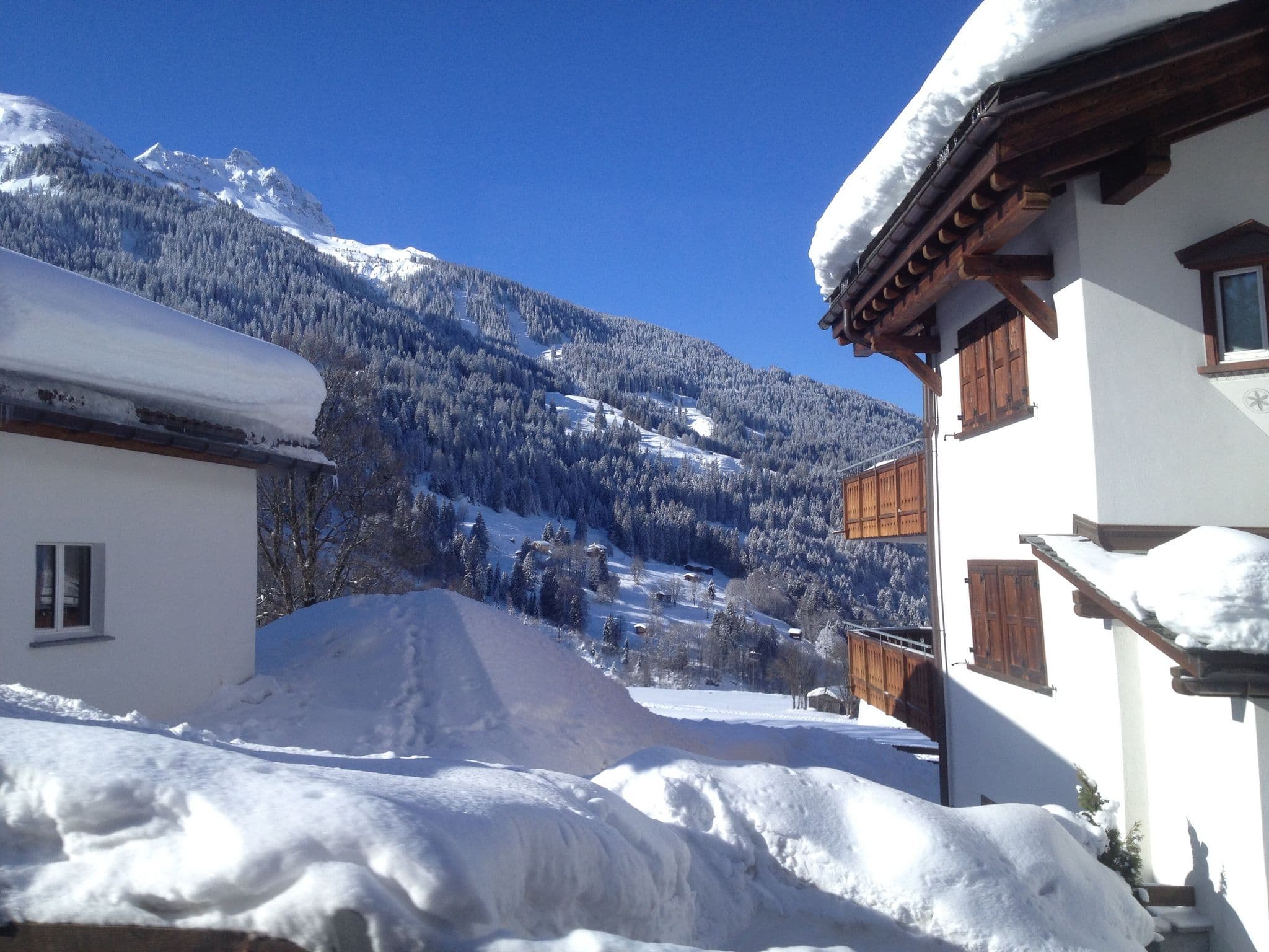 Street view near Sunstar Hotel, Klosters, Klosters Serneus — © elgaard (CC BY-SA · Mapillary)