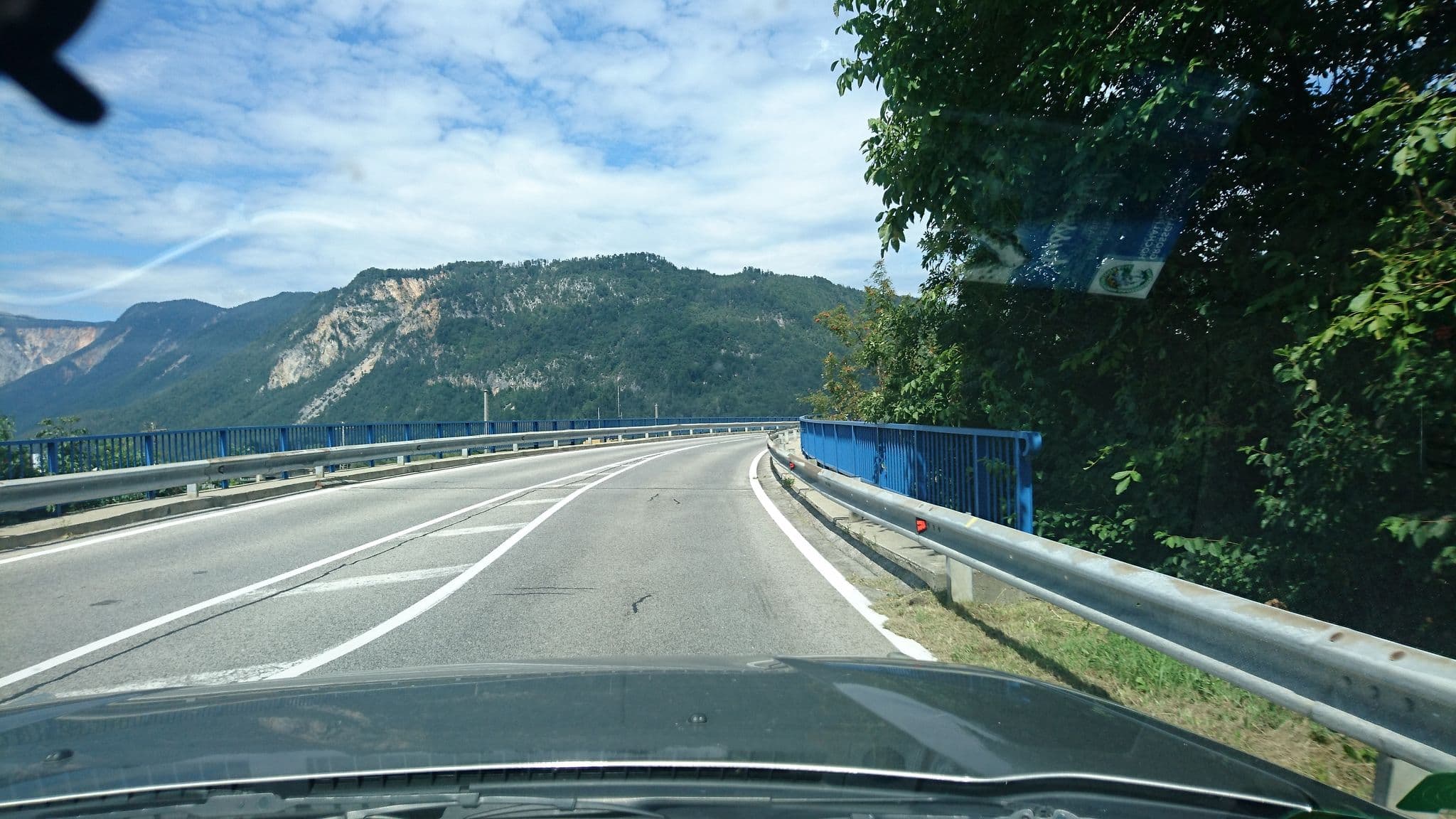 Street view near Gasthaus Dorfwirt, Fürnitz — © voschix (CC BY-SA · Mapillary)