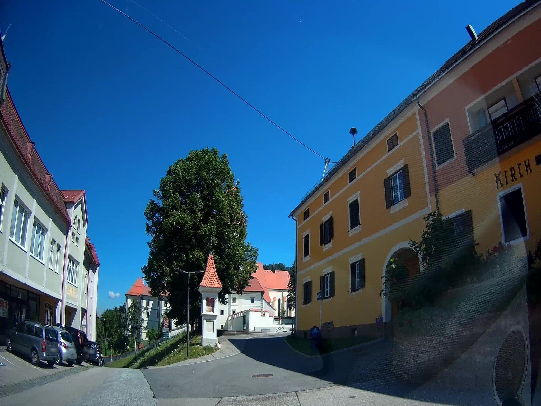 Street view near Gasthof-Pension Kirchenwirt, Eberndorf — © fuchserl (CC BY-SA · Mapillary)