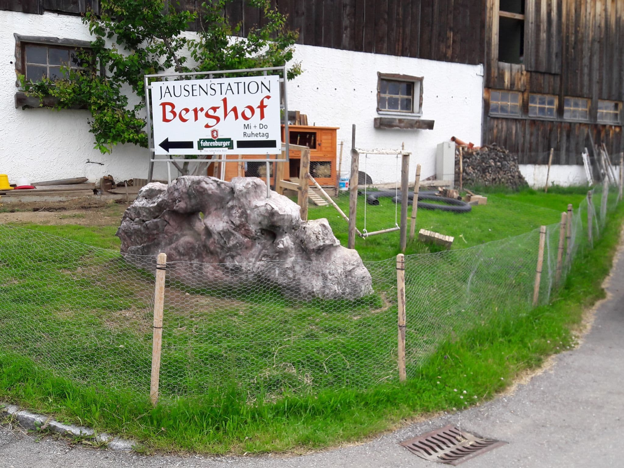 Street view near Oskar Domig, Ludesch — © alucardo (CC BY-SA · Mapillary)