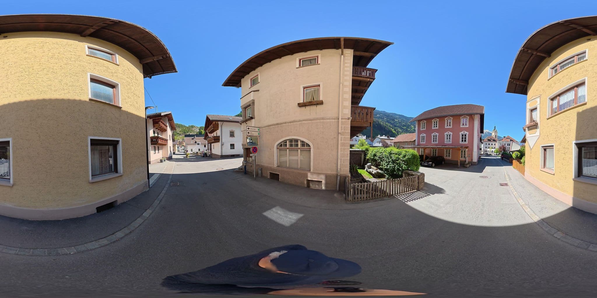 Street view near Bauernhof Bio Bauernhof, Zams — © osmplus_org (CC BY-SA · Mapillary)