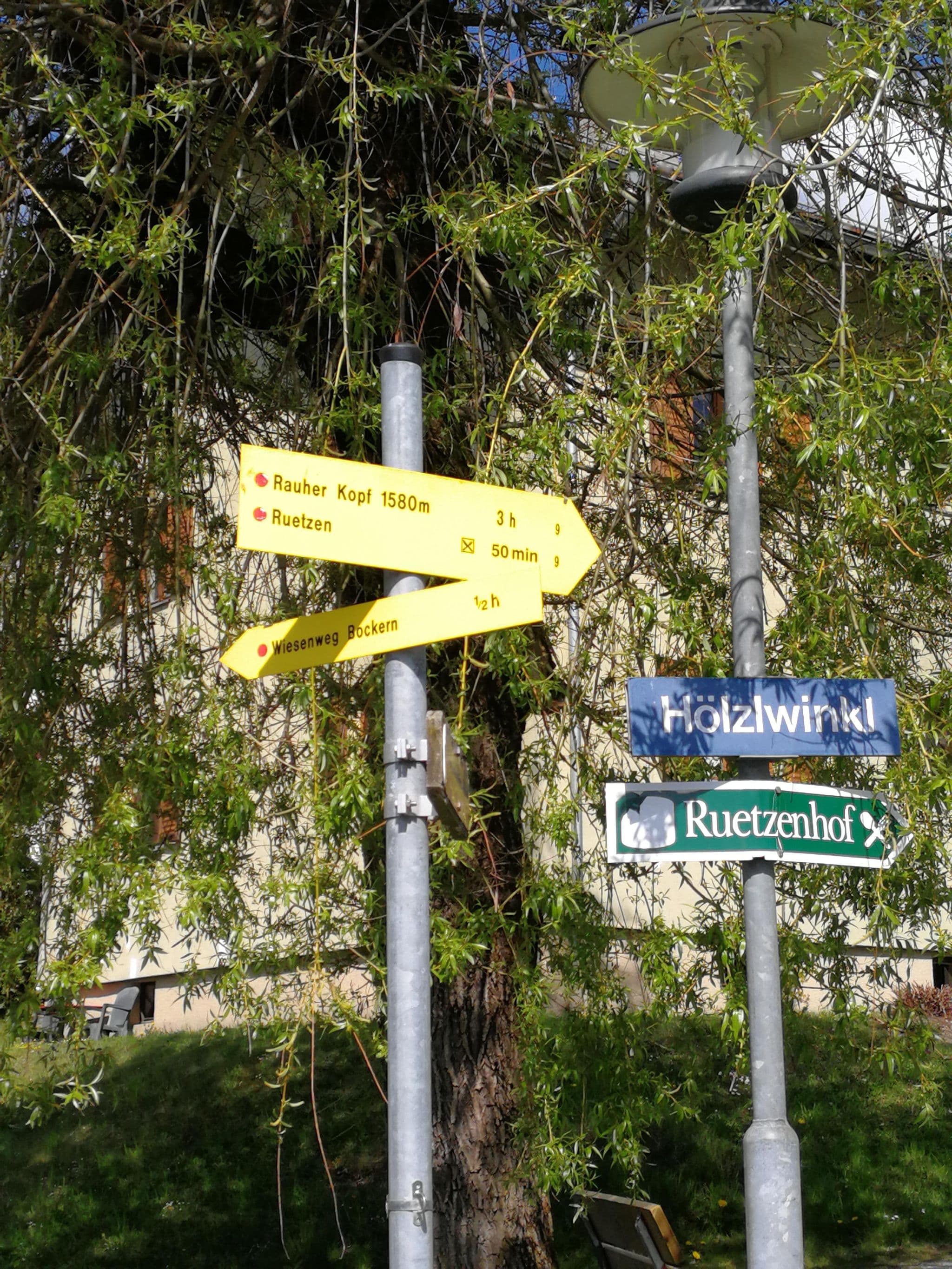 Street view near Pension Berghaus, Kirchberg in Tirol — © santon (CC BY-SA · Mapillary)