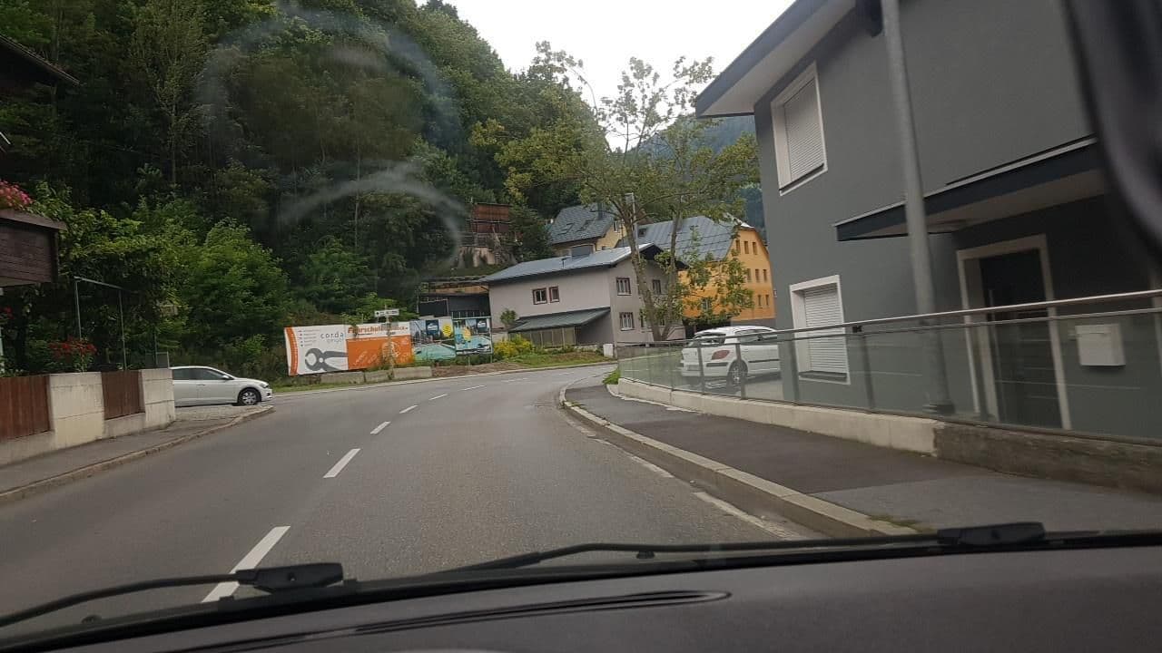 Street view near Alpenresorts Landeck, Landeck — © mik007 (CC BY-SA · Mapillary)