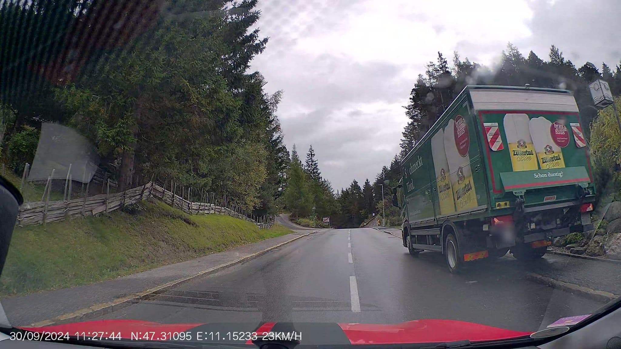 Street view near Gasthof zum Dorfkrug, Pettnau — © AR88 (CC BY-SA · Mapillary)