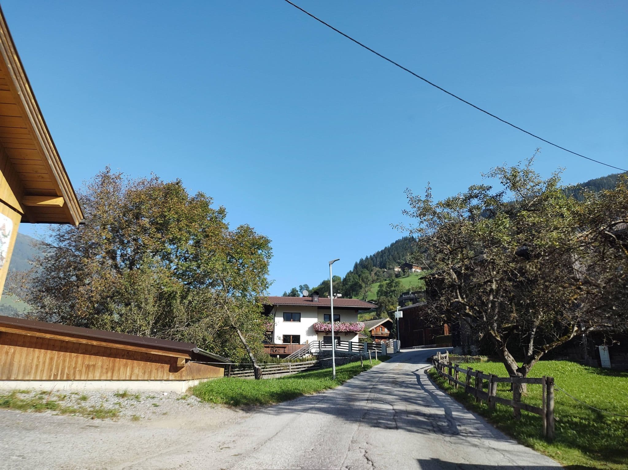 Street view near Heisenhaus, Ramsau im Zillertal — © thetornado76 (CC BY-SA · Mapillary)