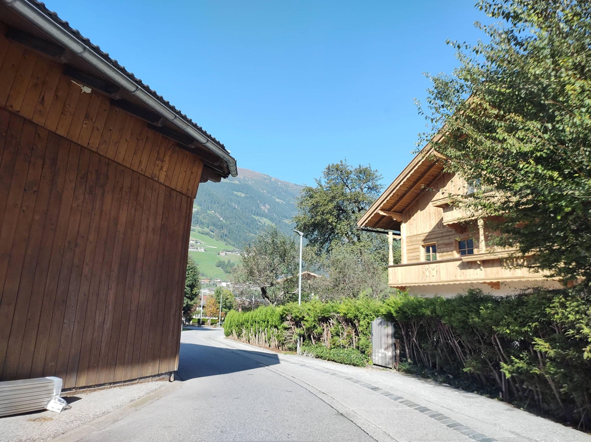 Street view near Ferienwohnung Taschler, Ramsau im Zillertal — © thetornado76 (CC BY-SA · Mapillary)