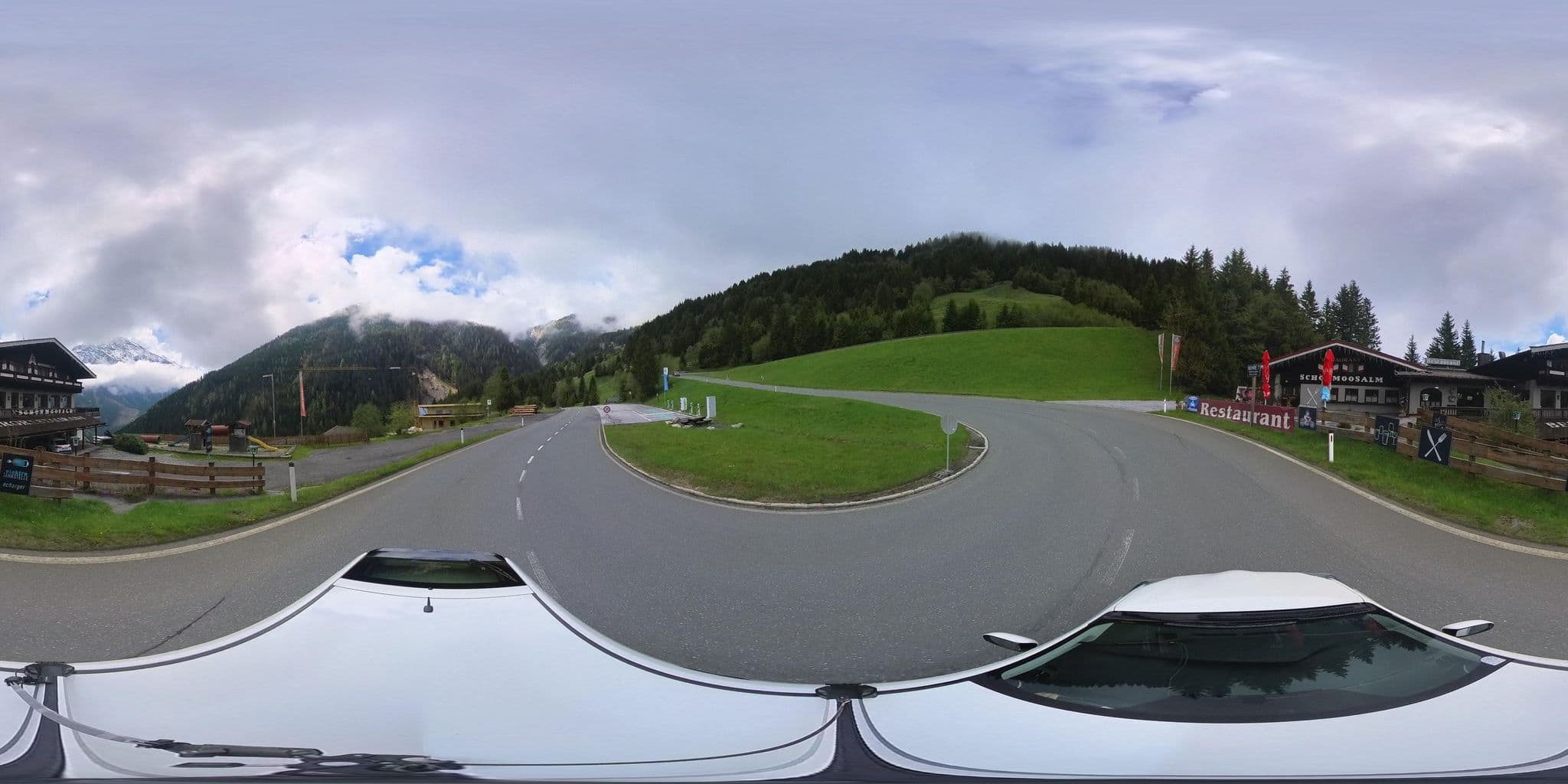 Street view near Gasthof Schönmoosalm, Neukirchen am Großvenediger — © osmplus_org (CC BY-SA · Mapillary)
