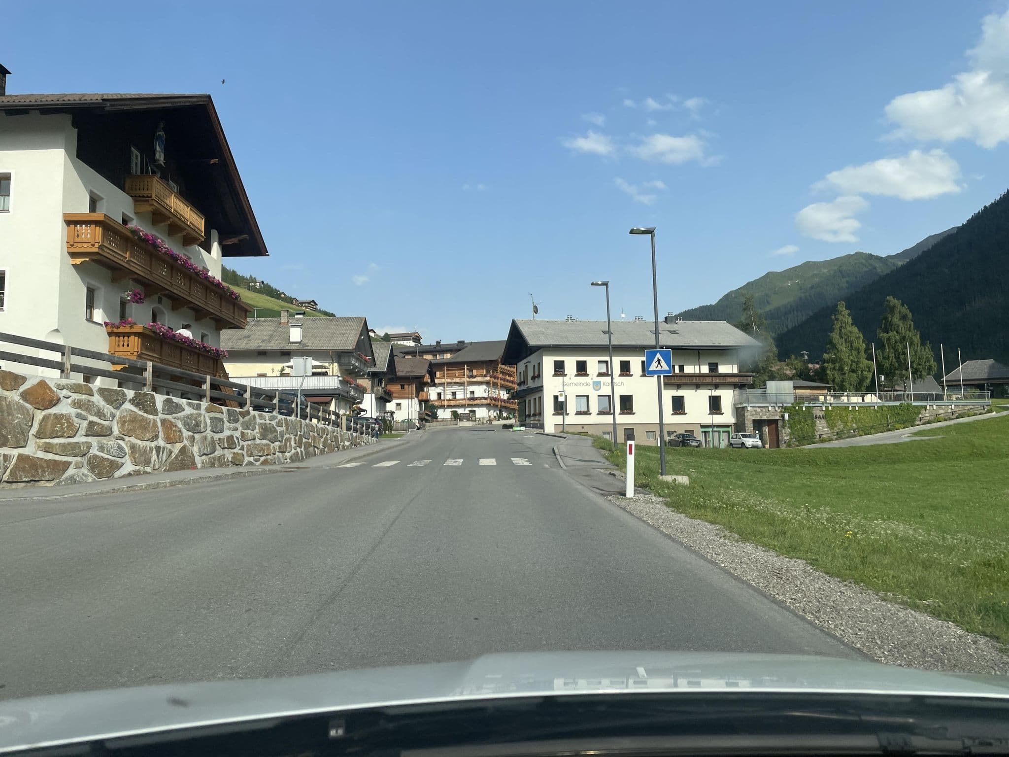 Street view near Hotel Garni Tirol, Sillian — © chicc0 (CC BY-SA · Mapillary)
