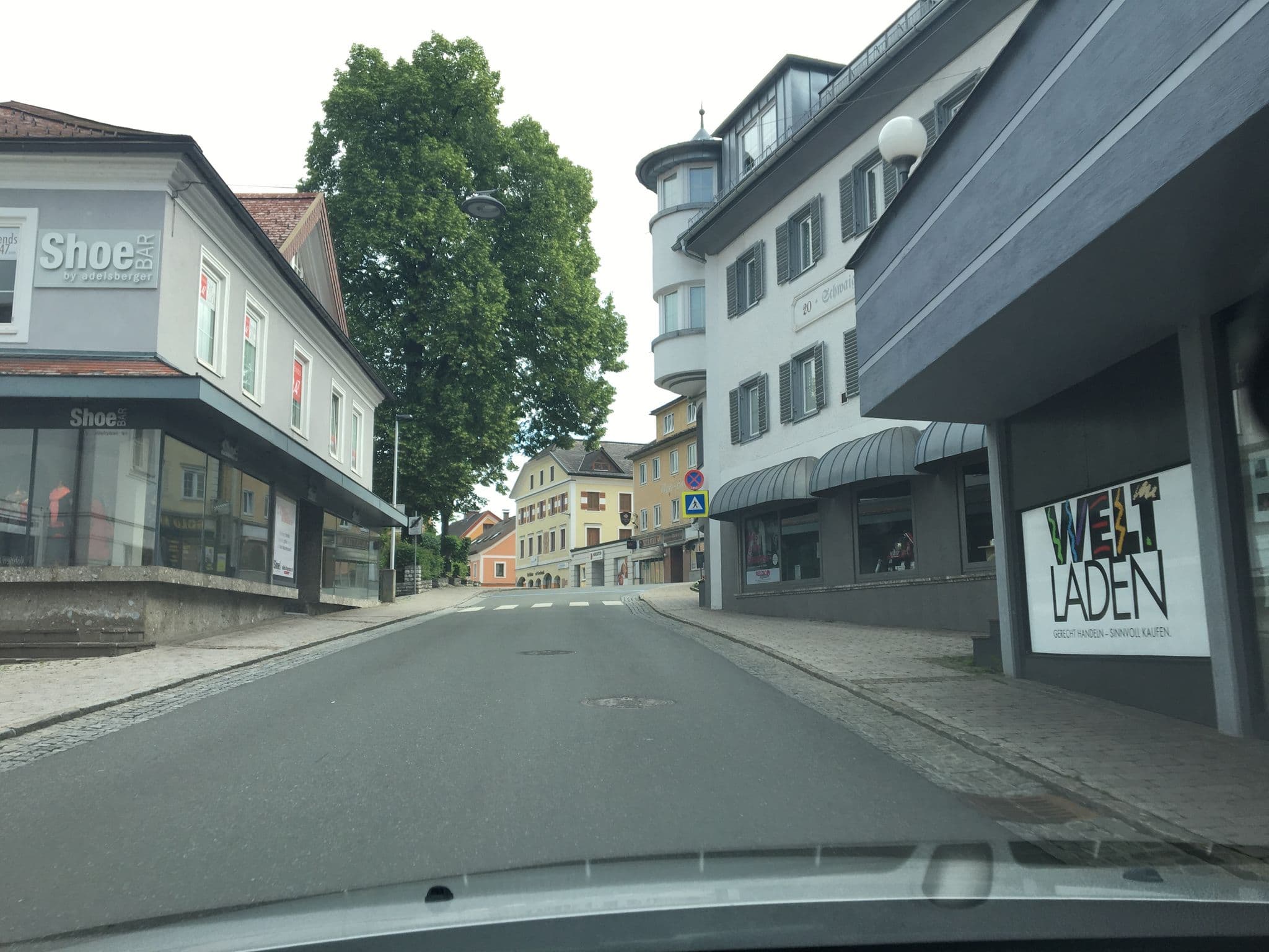 Street view near Gasthof Taxenbacher, Sankt Johann im Pongau — © chicc0 (CC BY-SA · Mapillary)