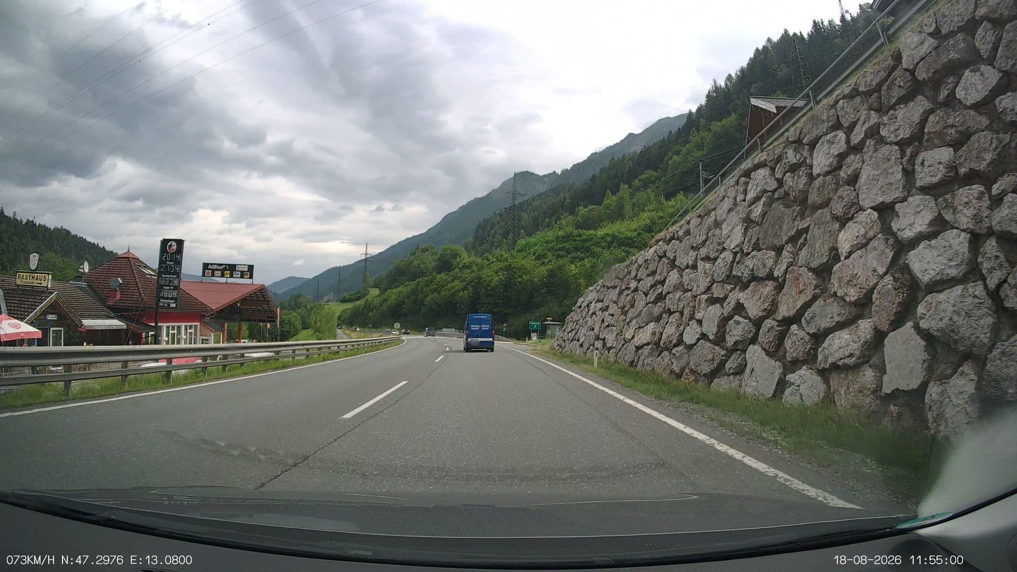 Street view near Hotel Posauner, Schwarzach im Pongau — © heetENkoel (CC BY-SA · Mapillary)