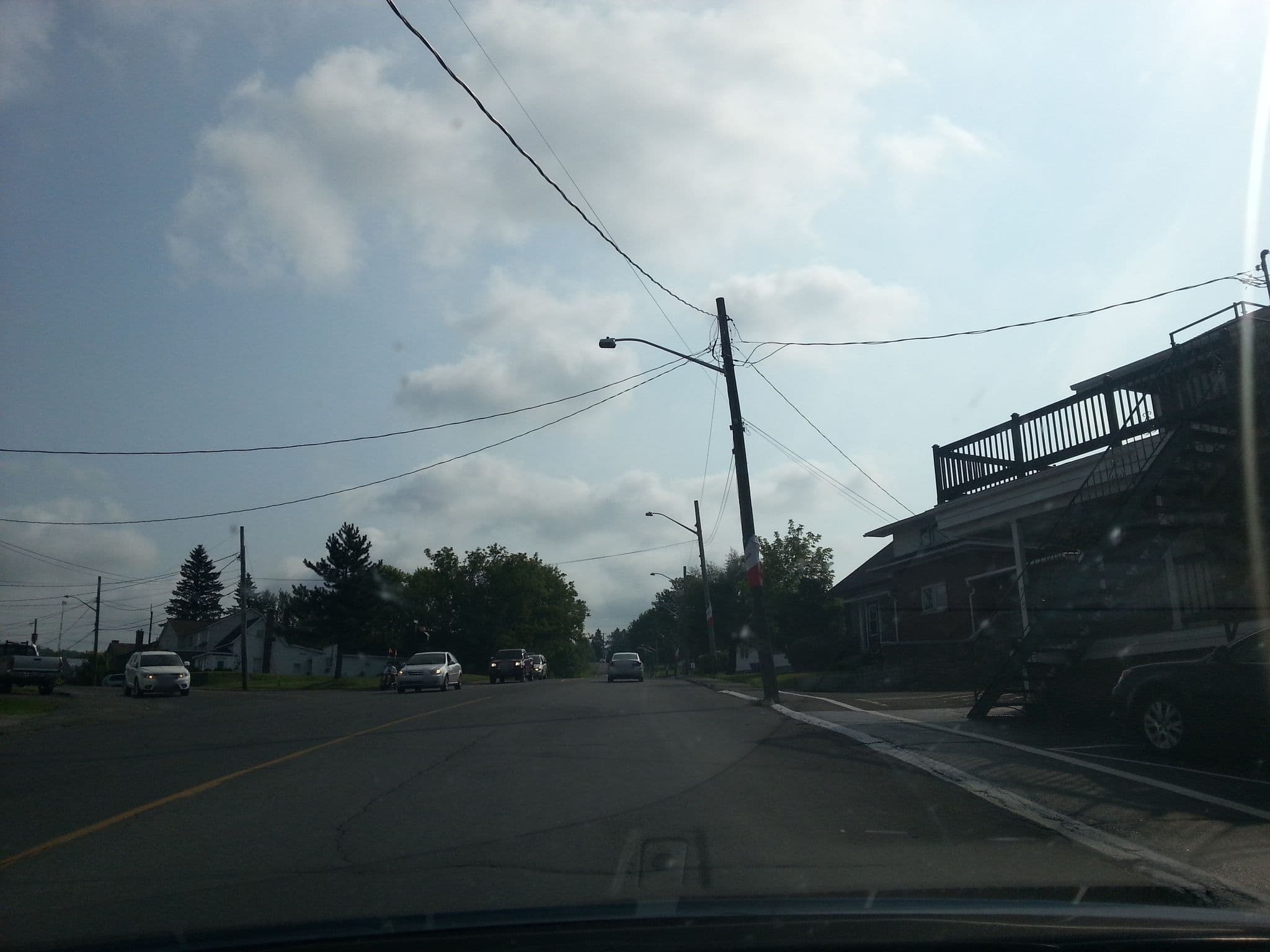Street view near Happy Motel, Edmundston — © thelogicalviolinist (CC BY-SA · Mapillary)