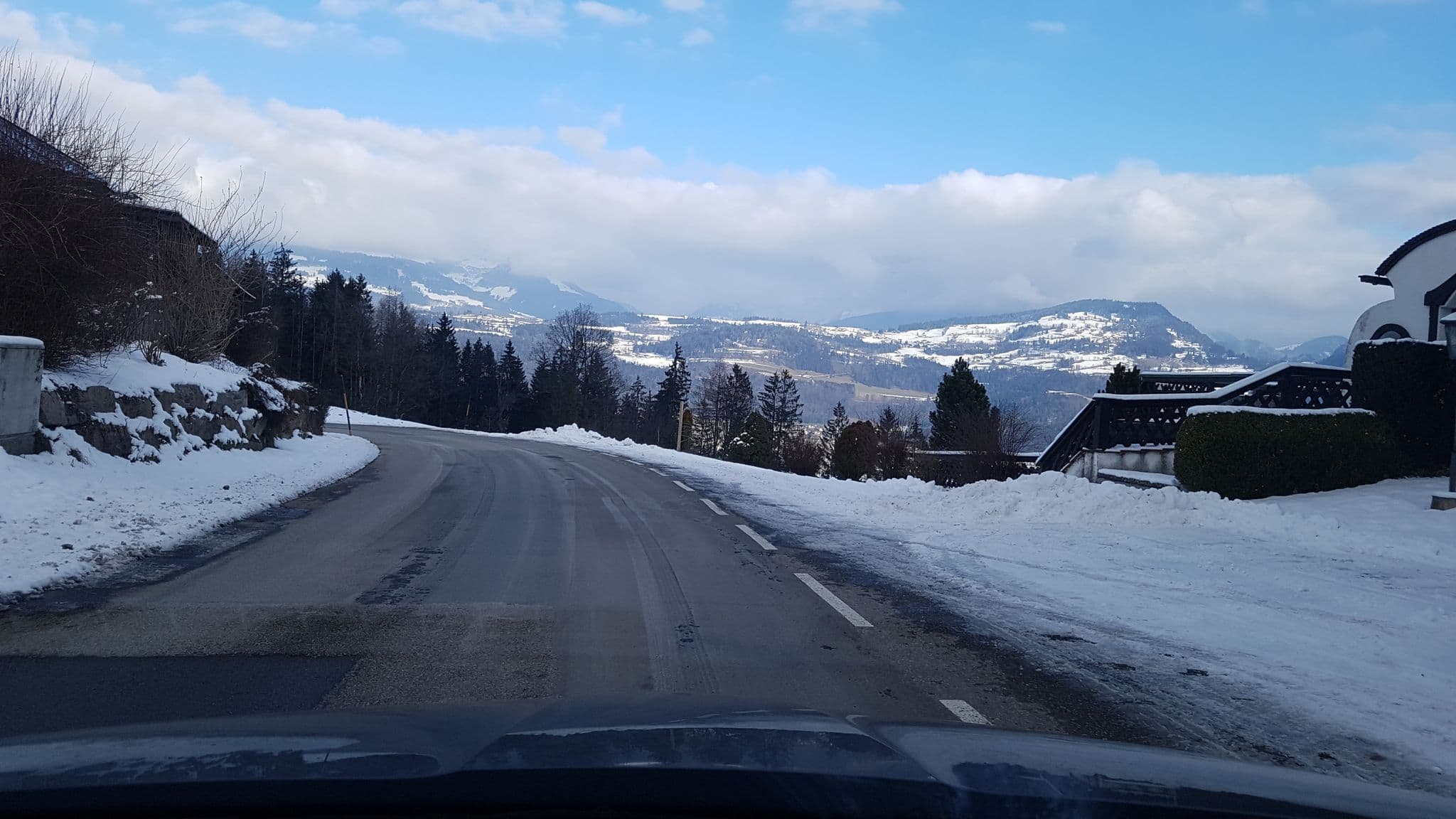 Street view near Gasthof Schöne Aussicht, Kuchl — © schermy_at (CC BY-SA · Mapillary)