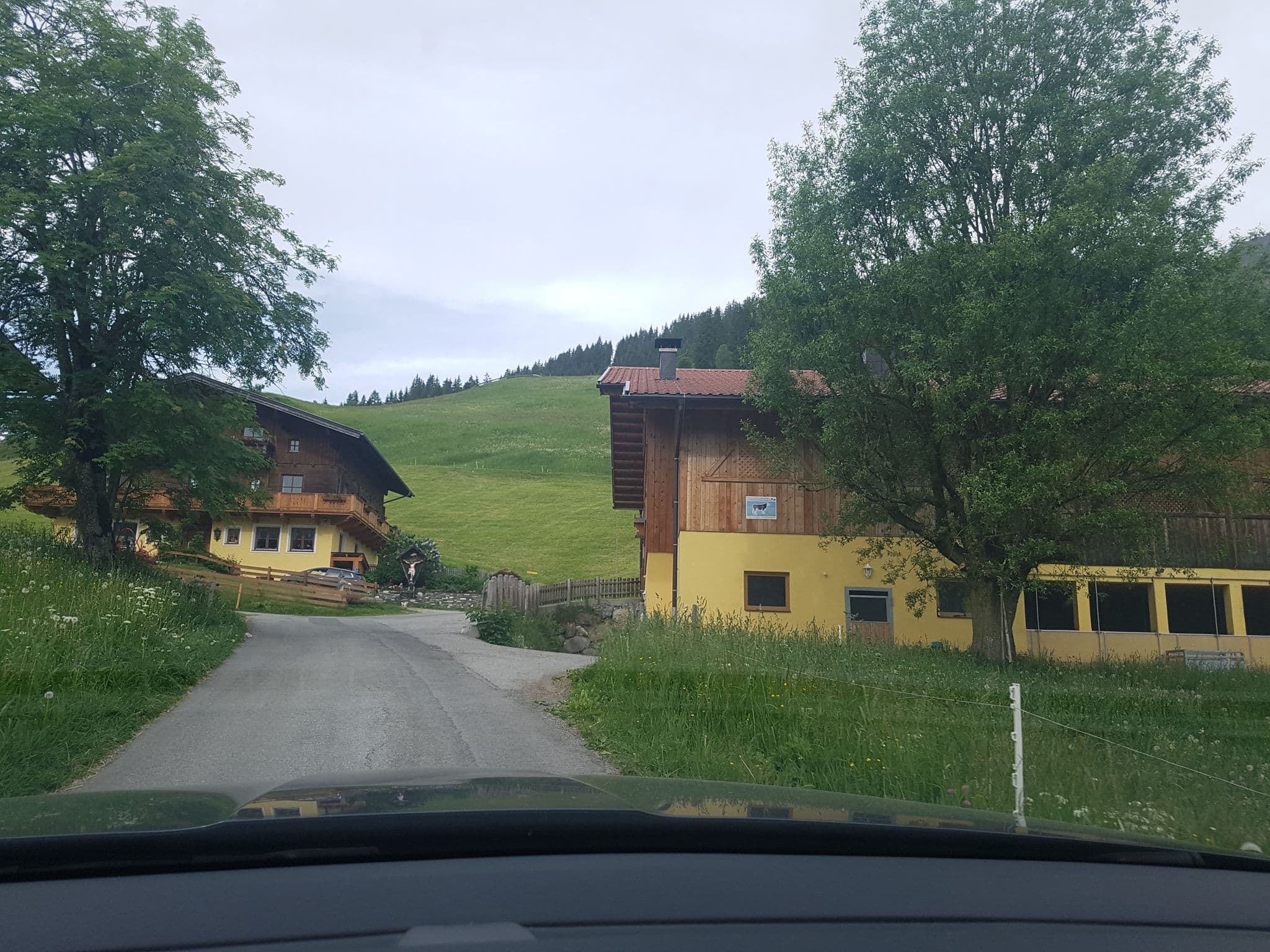 Street view near Hotel und Berggasthaus Alpenklang, Grossarl — © schermy_at (CC BY-SA · Mapillary)