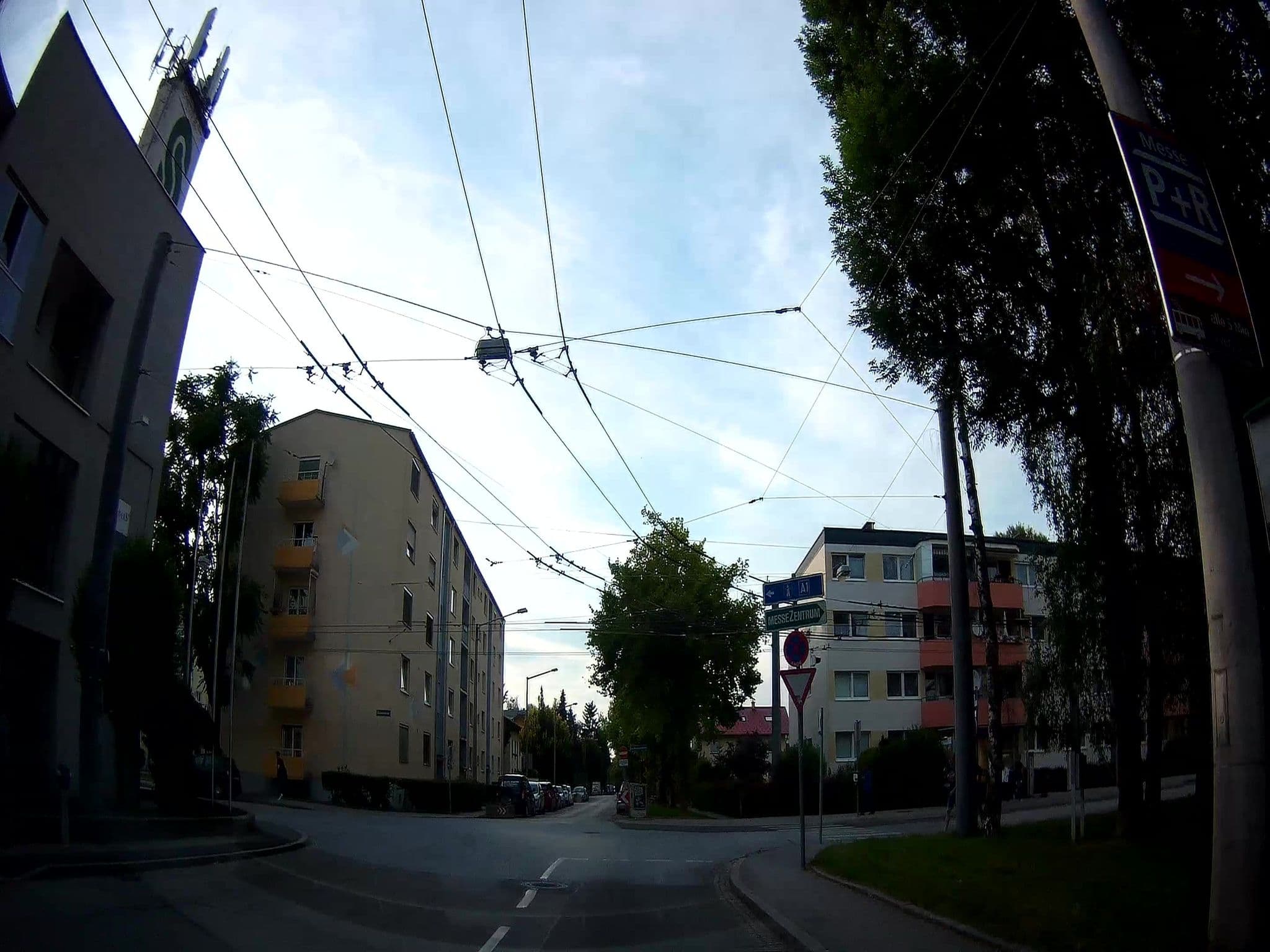 Street view near Rosenberger Salzburg, Siezenheim — © fuchserl (CC BY-SA · Mapillary)