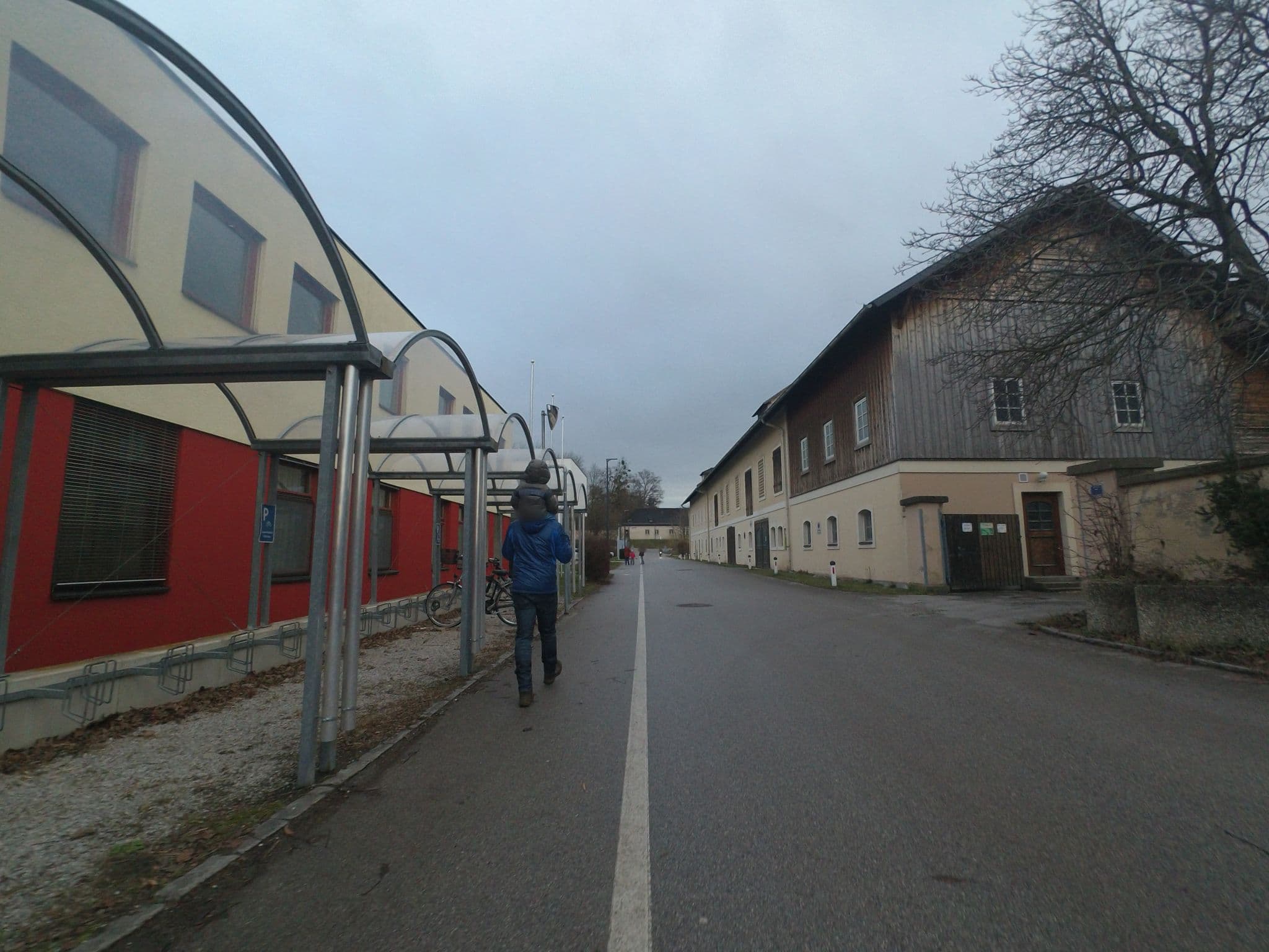 Street view near knozing zone, Siezenheim — © schermy_at (CC BY-SA · Mapillary)