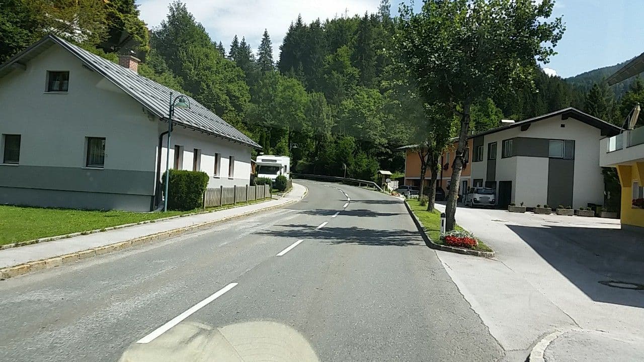 Street view near Hubertushof, Eben im Pongau — © rab (CC BY-SA · Mapillary)
