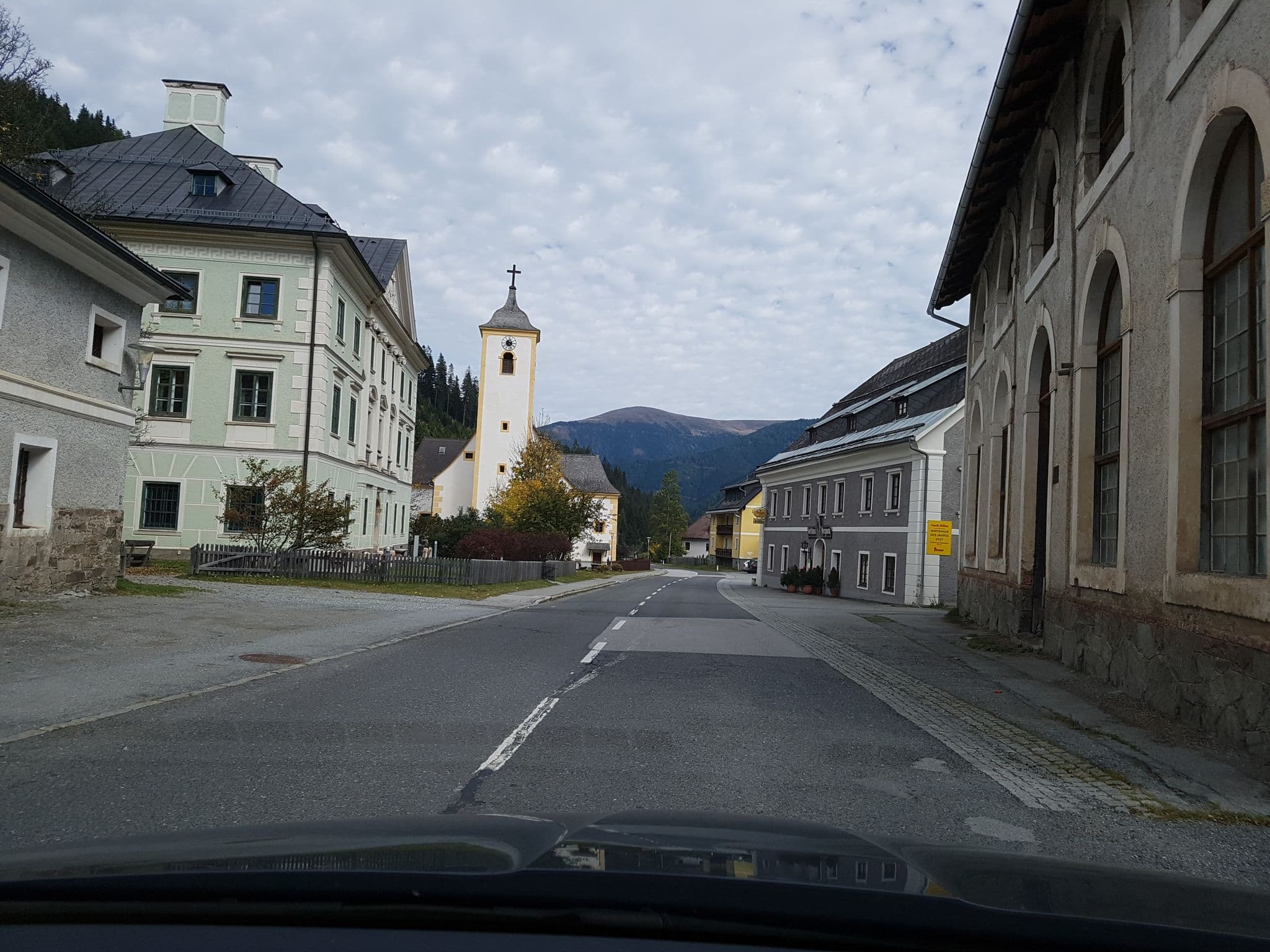 Street view near Gasthof Zum Bergmann, Tamsweg — © schermy_at (CC BY-SA · Mapillary)