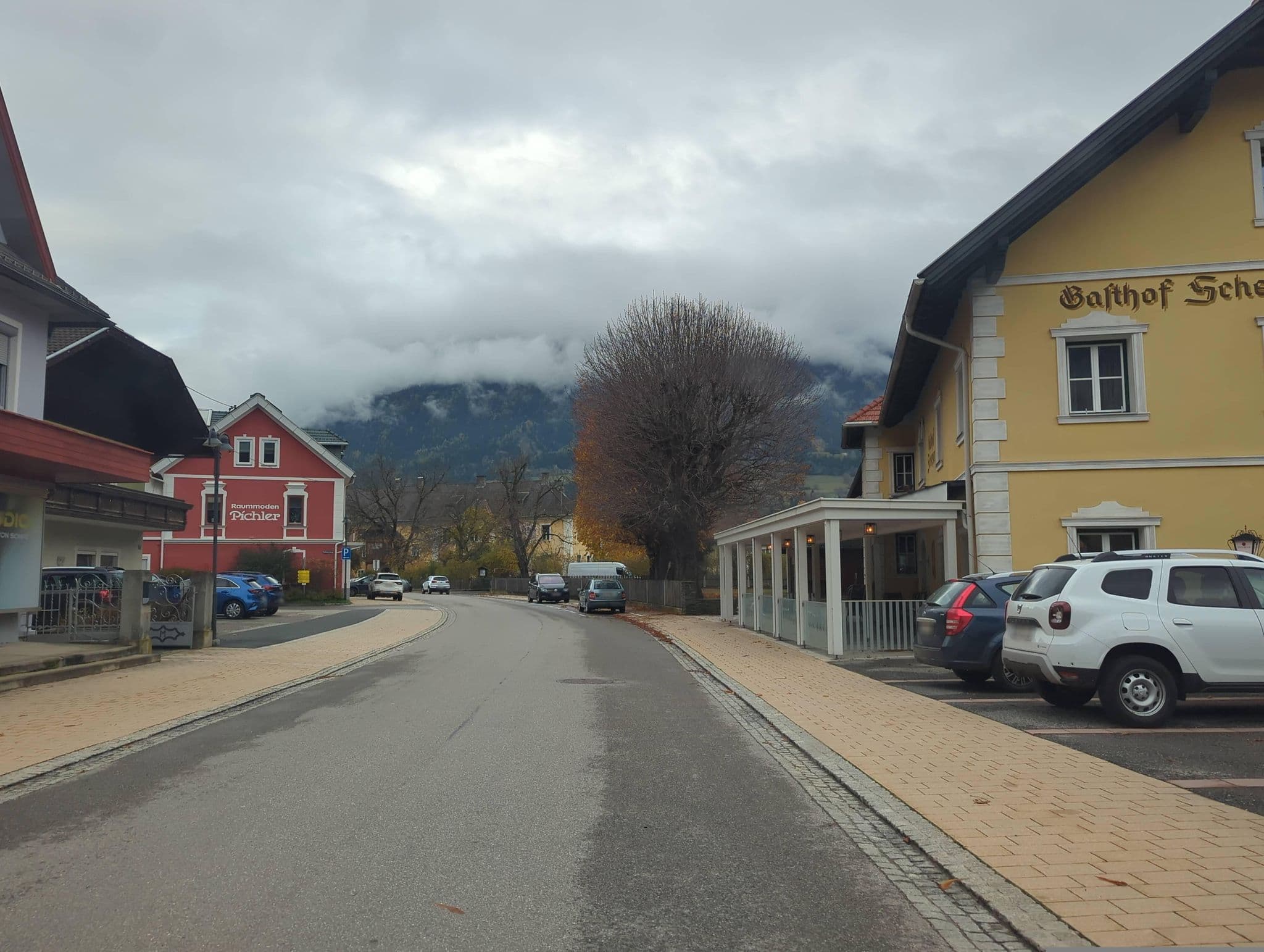 Street view near Gasthof Scherzer, Möllbrücke — © djpixel (CC BY-SA · Mapillary)