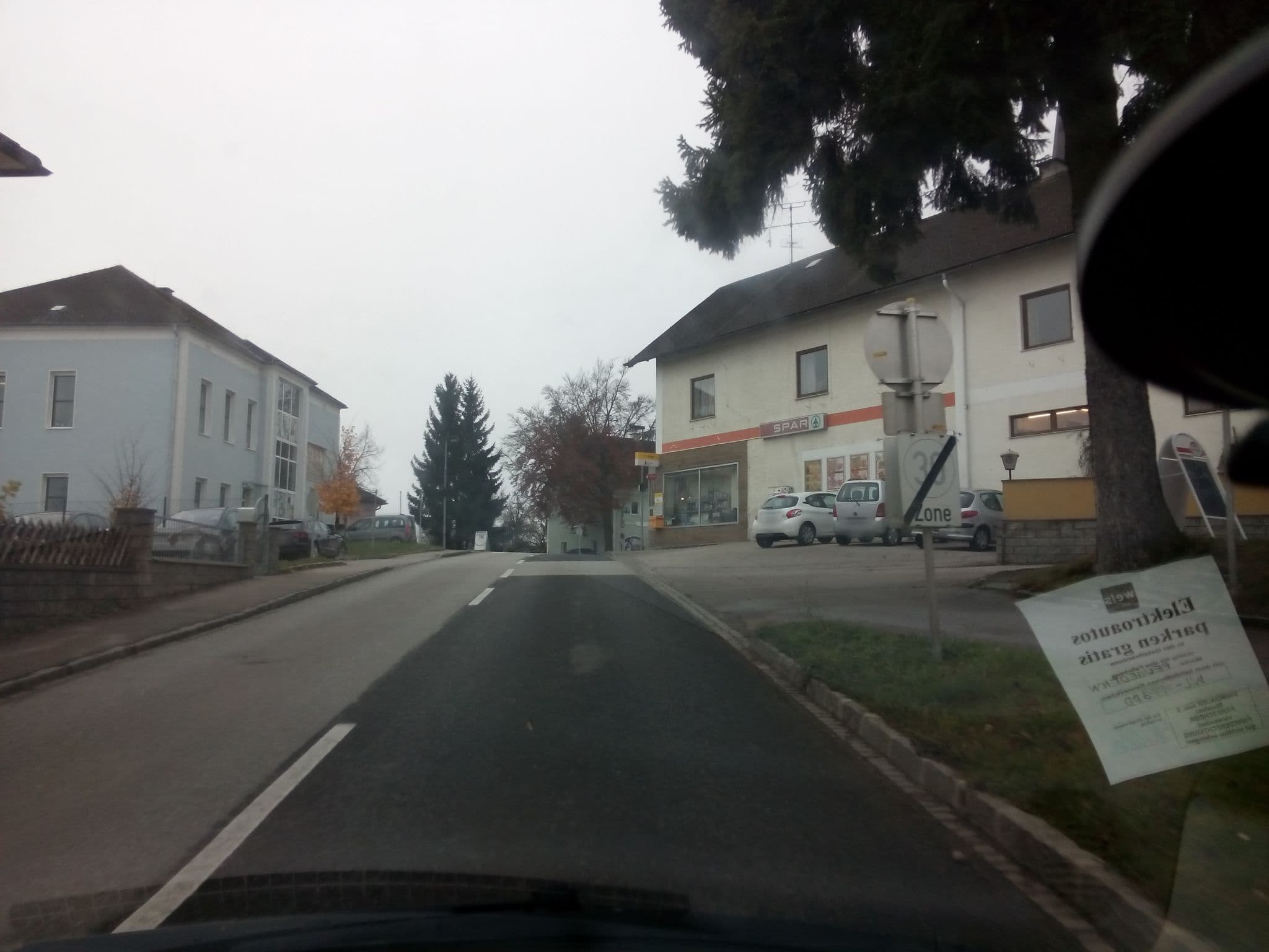 Street view near Gschwandtner Wirtshaus, Gschwandt — © silwol (CC BY-SA · Mapillary)