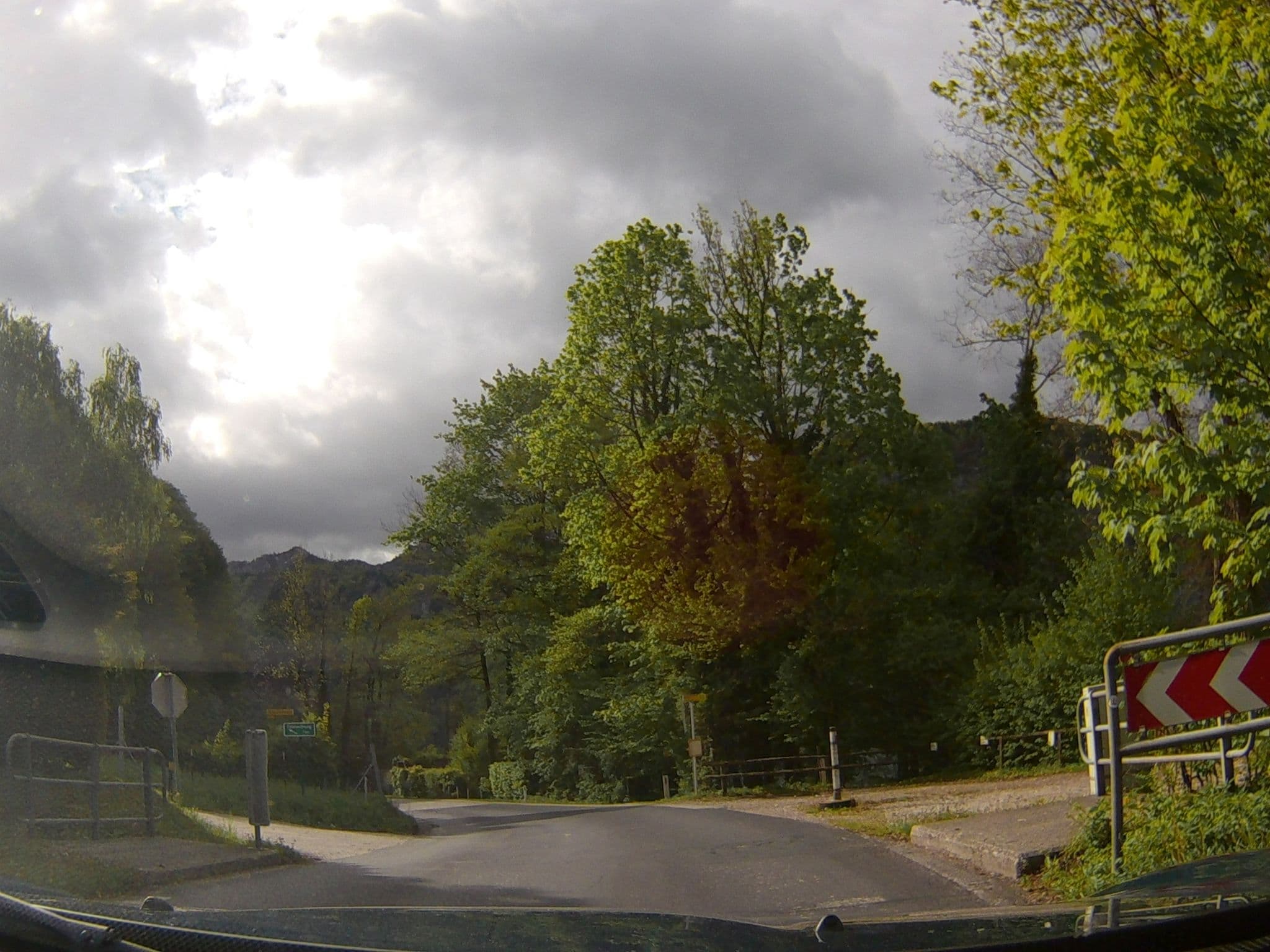Street view near Gasthaus Pension - Dachsbrücke, Sankt Lorenz — © oferi (CC BY-SA · Mapillary)