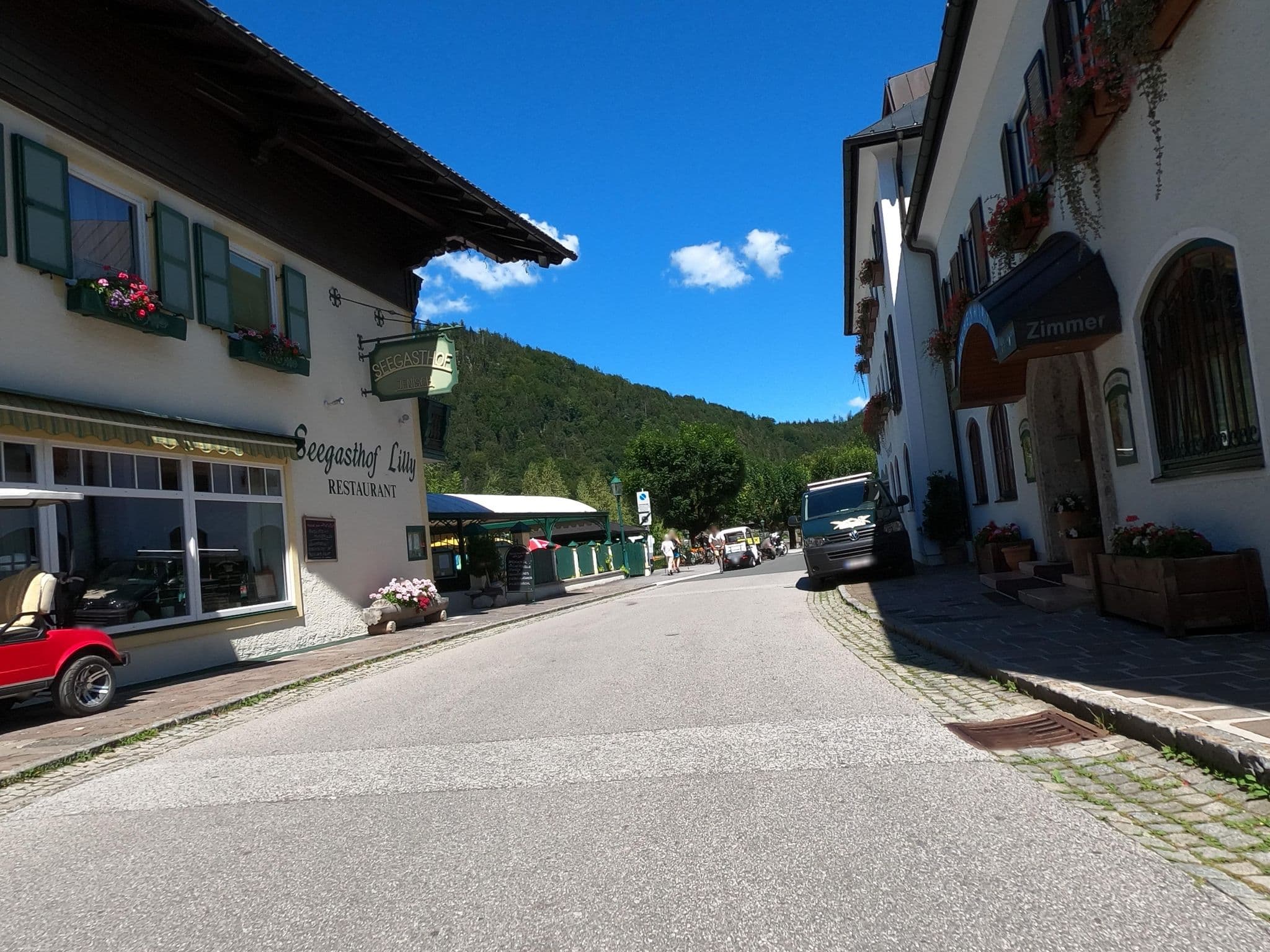 Street view near Gasthof Hotel Kirchenwirt Strobl, Strobl — © Langfahrer (CC BY-SA · Mapillary)