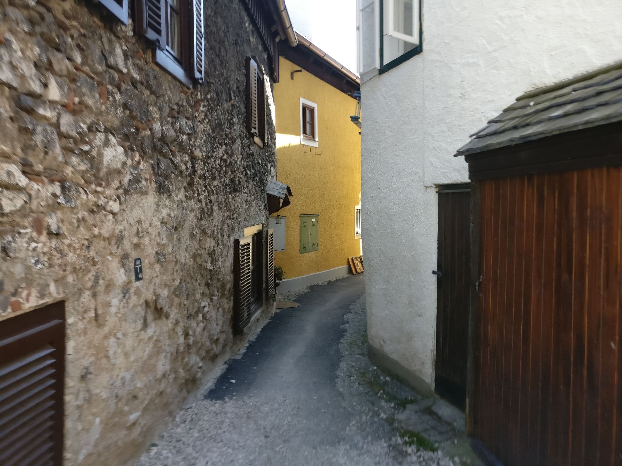 Street view near Rooms 302 & 303 - Seehotel Grüner Baum, Gosau — © aceini (CC BY-SA · Mapillary)