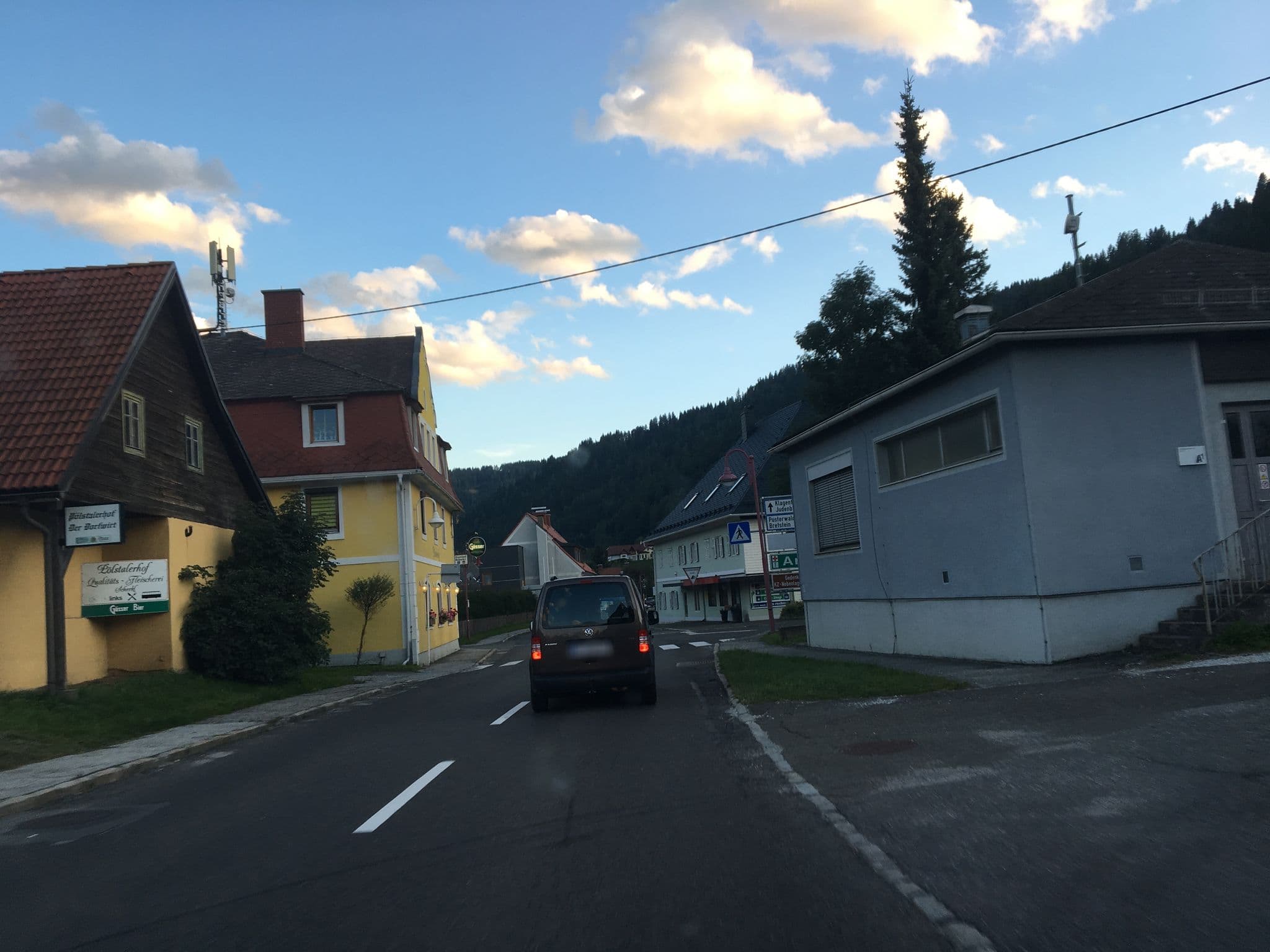 Street view near Gamper-Hütte, Pöls — © schobi (CC BY-SA · Mapillary)