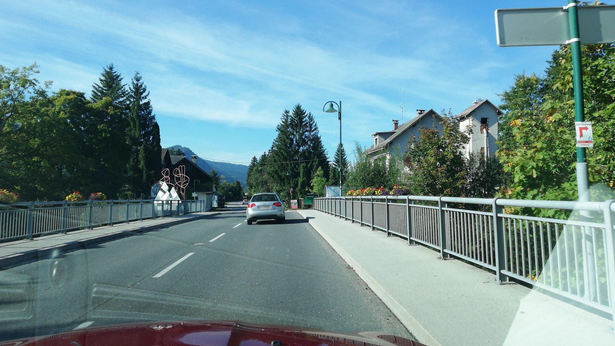 Street view near Margit Weidinger, Grünau im Almtal — © gzin (CC BY-SA · Mapillary)
