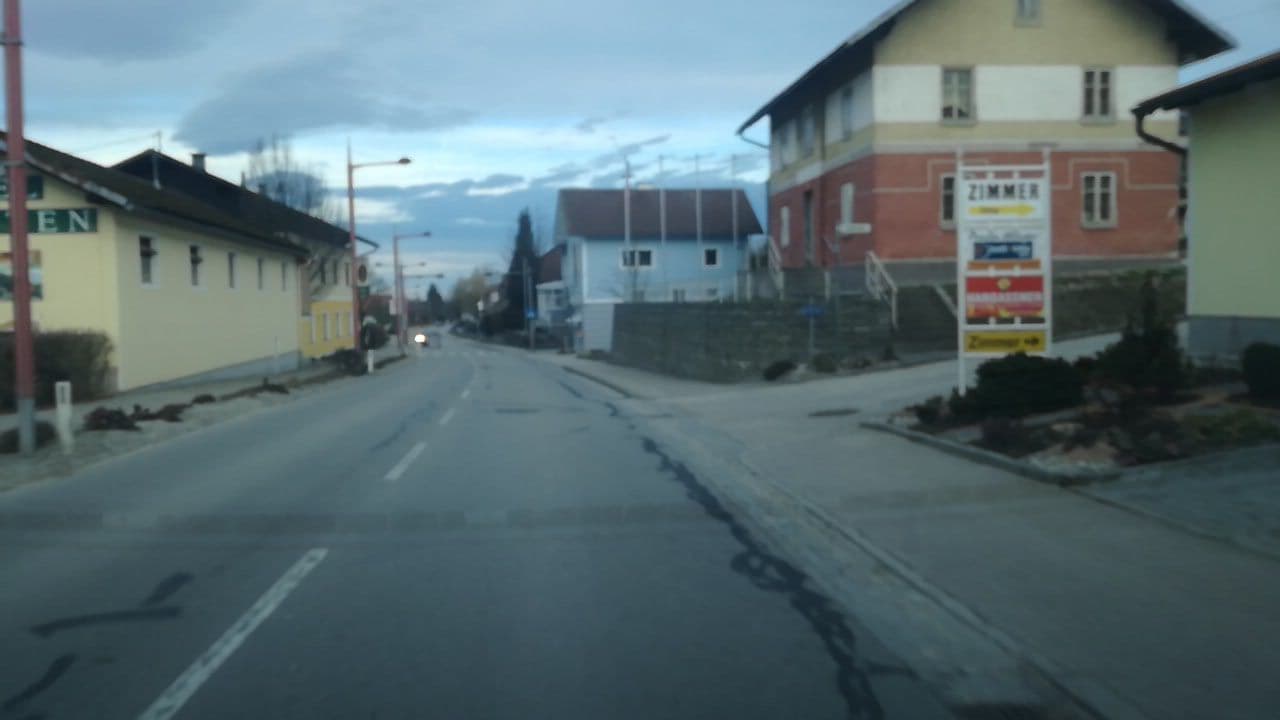 Street view near Wenger Kirchheim, Mehrnbach — © curmet (CC BY-SA · Mapillary)