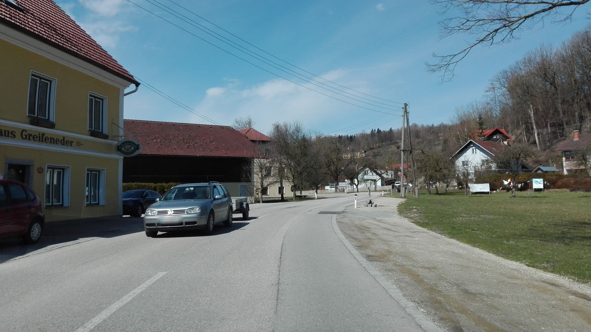 Street view near Gasthaus Greifeneder, Grieskirchen — © suriv (CC BY-SA · Mapillary)