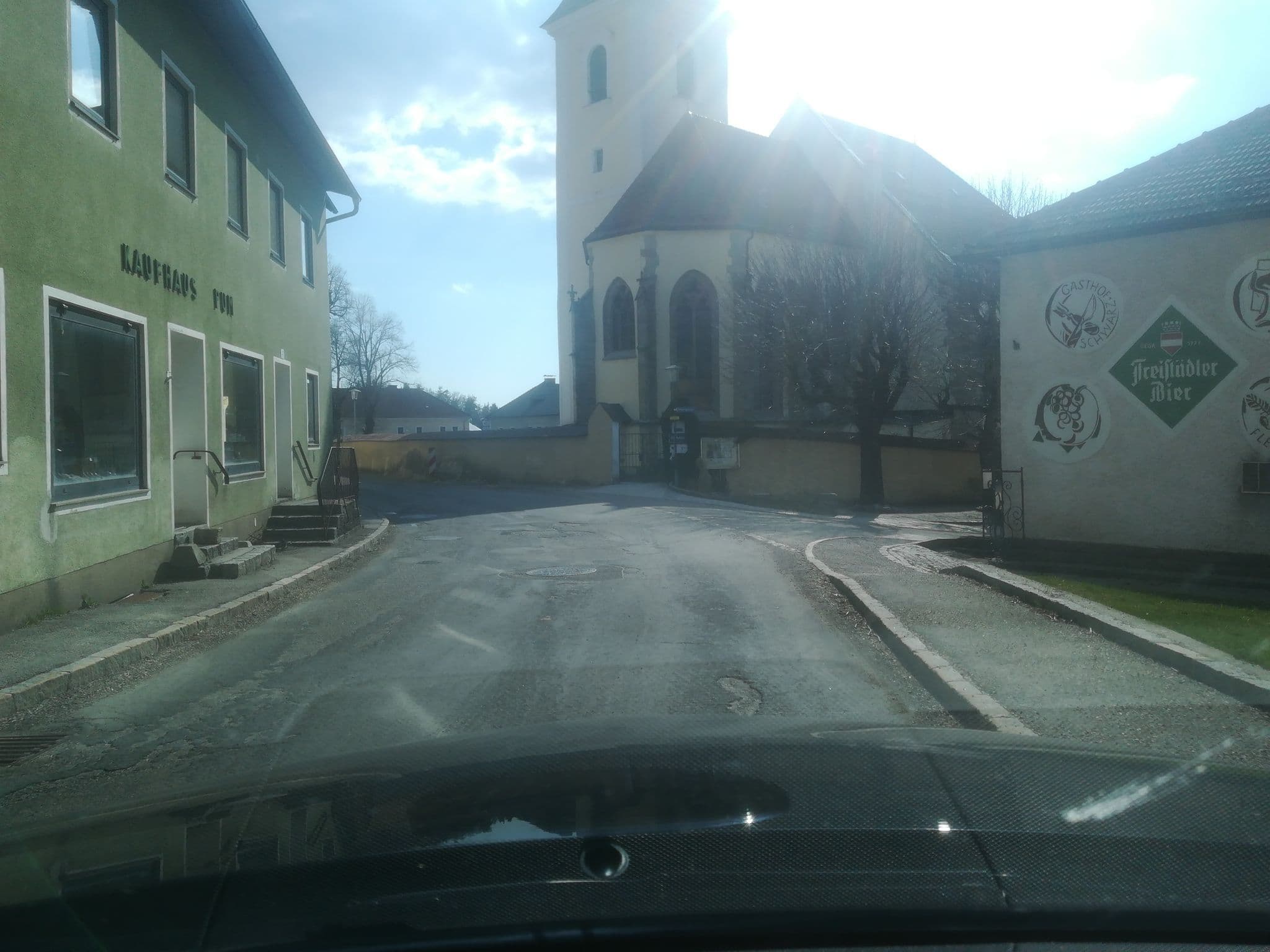 Street view near Gasthof Schwarz, Gutau — © stefan4614 (CC BY-SA · Mapillary)