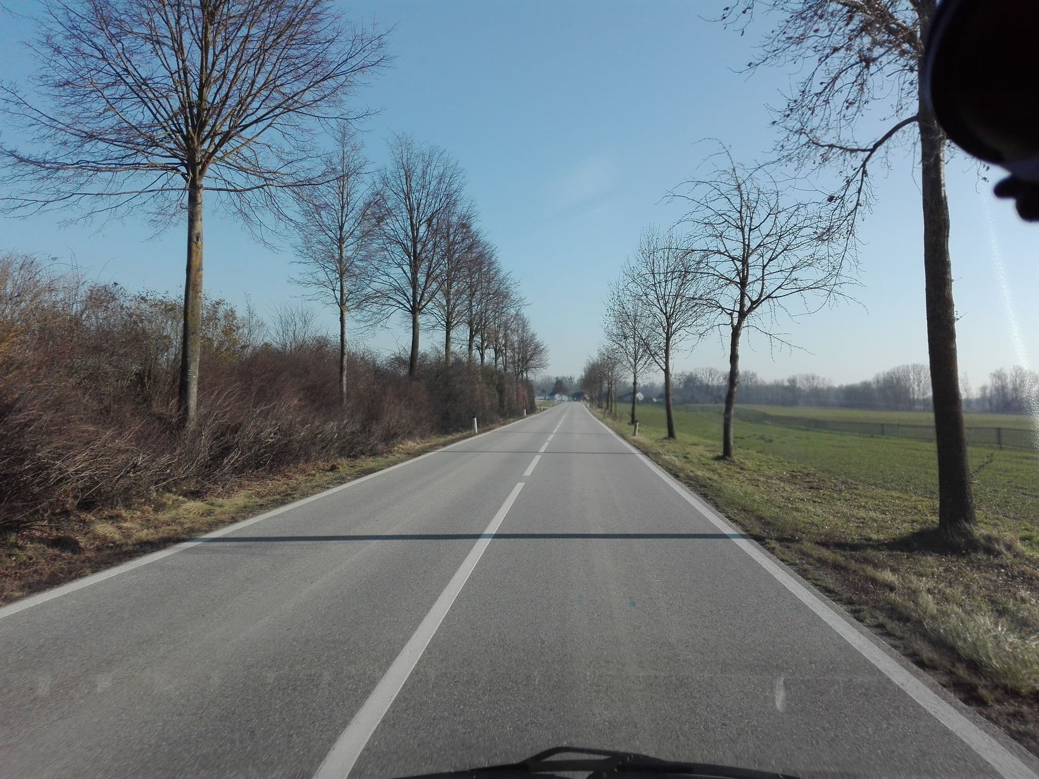 Street view near Gartenzimmer, Sankt Pantaleon — © suriv (CC BY-SA · Mapillary)