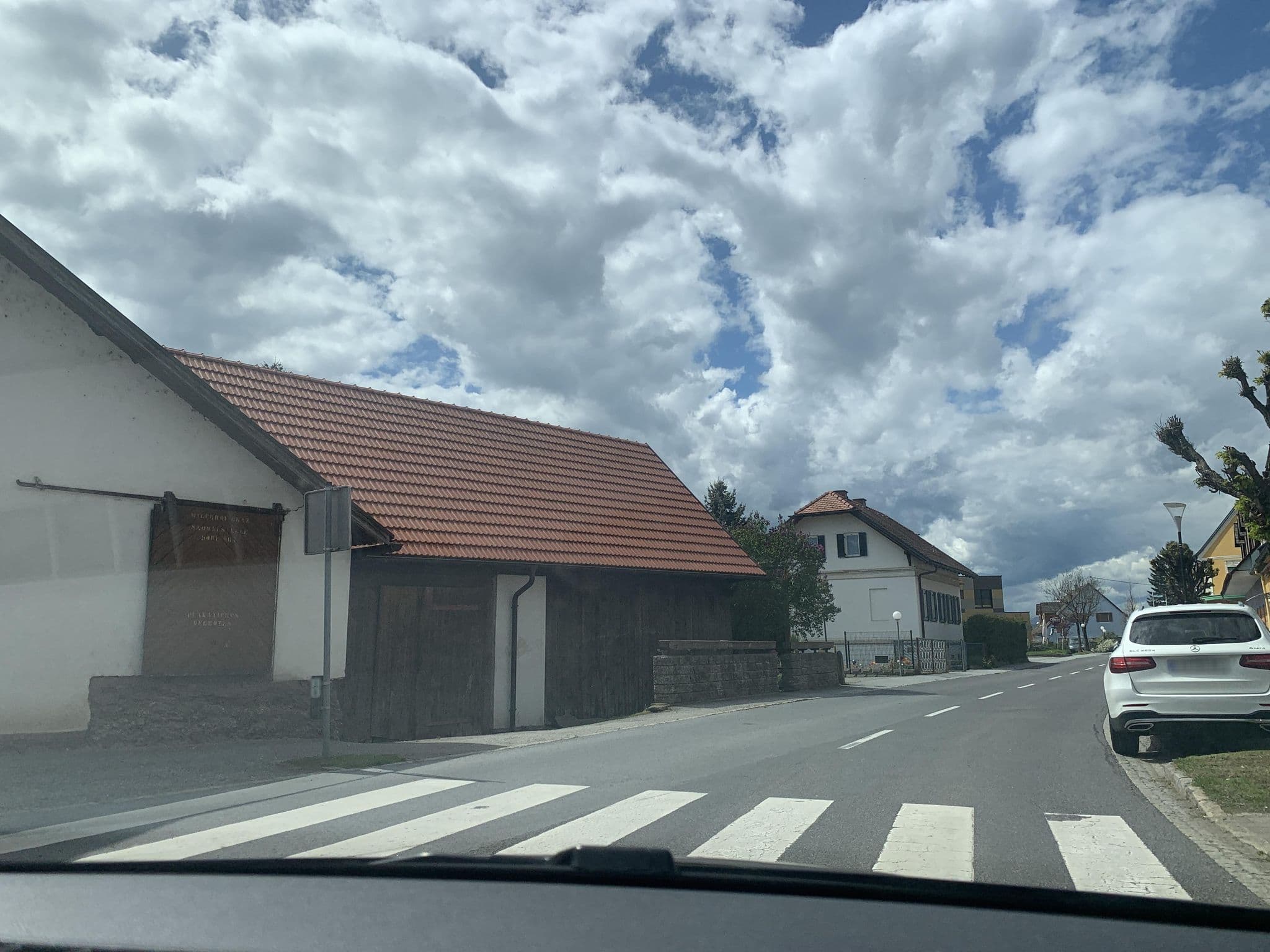 Street view near Gasthof zum Stiegenwirt, Spatenhof — © krasseviews (CC BY-SA · Mapillary)
