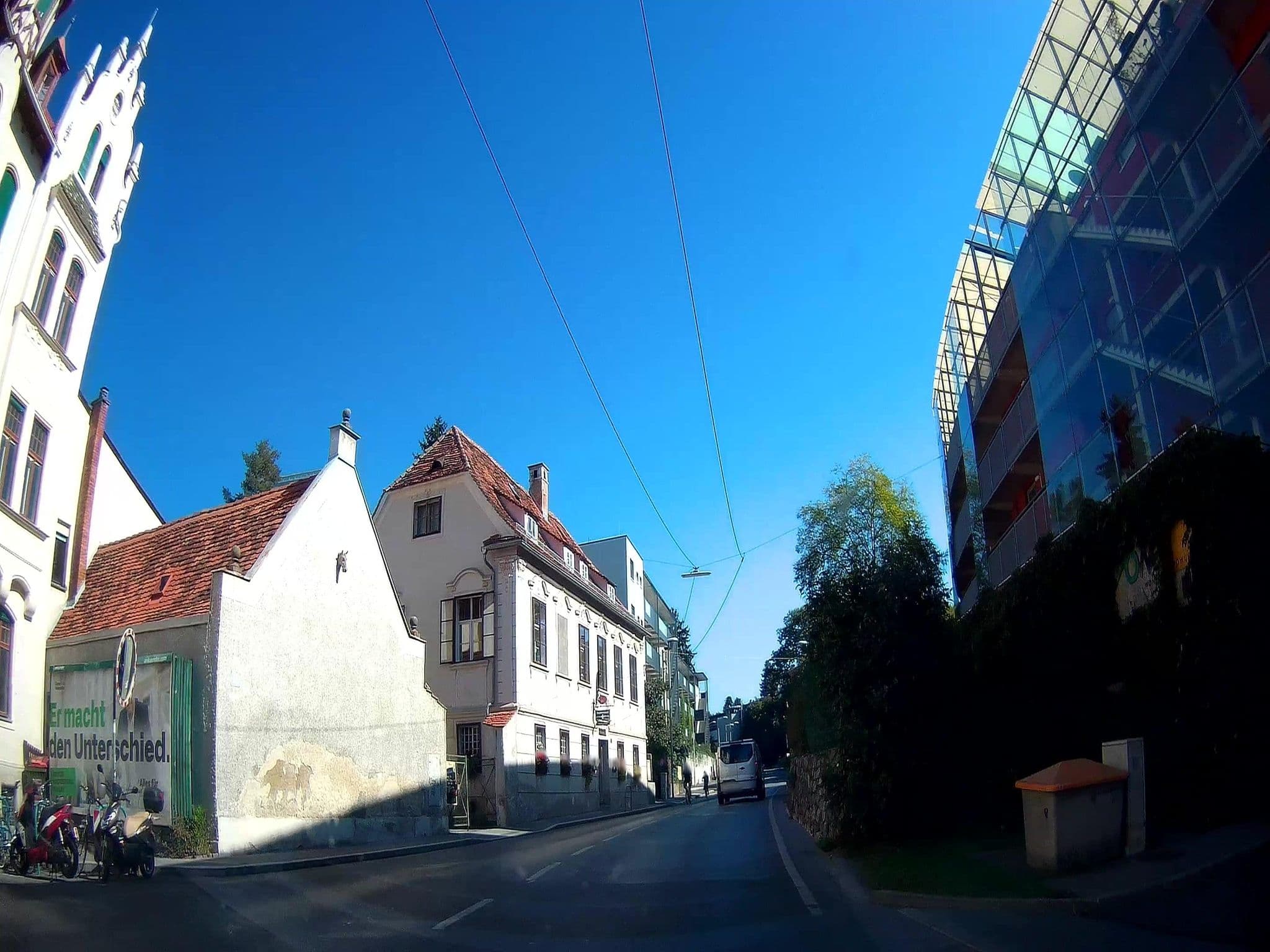 Street view near Gastwirtschaft z Weissen Kreuz - Dkfm Kurt Stopper, Geidorf — © fuchserl (CC BY-SA · Mapillary)
