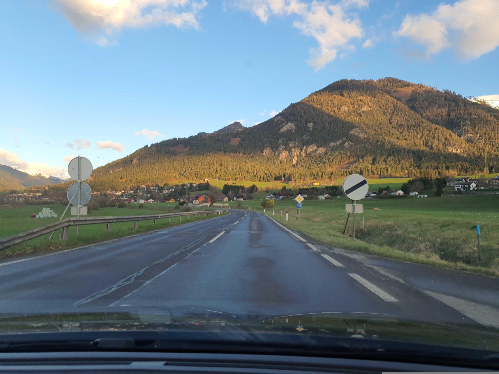 Street view near Kislick Hermann, Sankt Peter-Freienstein — © echtzeit-tv (CC BY-SA · Mapillary)