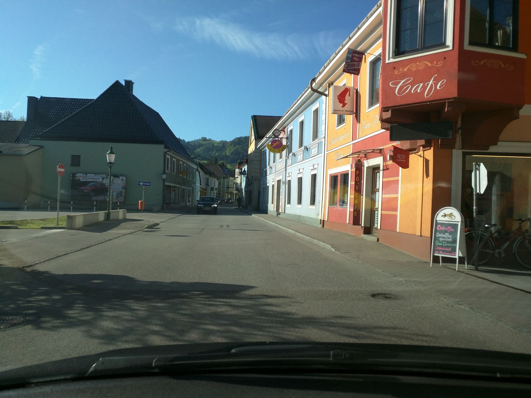 Street view near R. und H. Pöchhacker GmbH, Gresten — © schu_r (CC BY-SA · Mapillary)