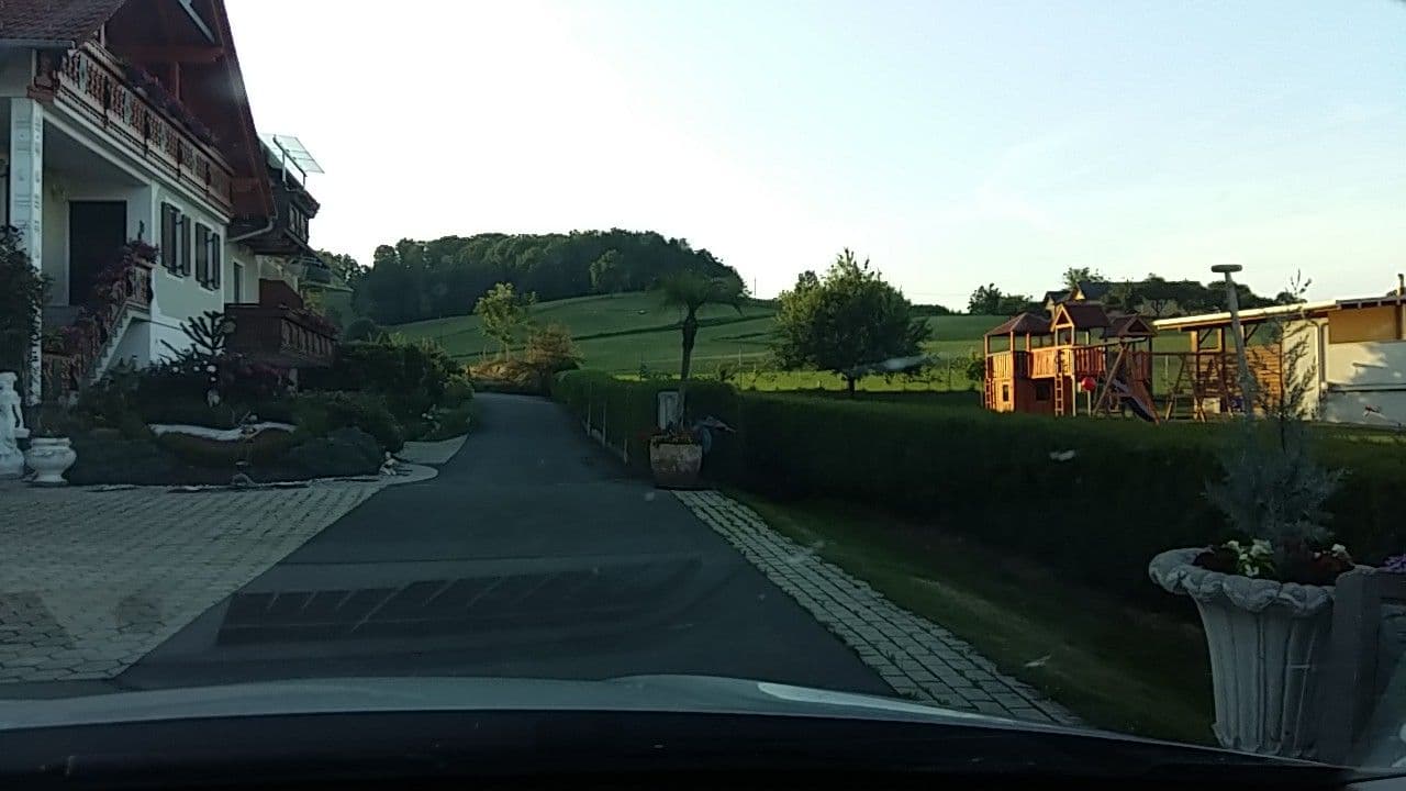 Street view near Pension Garni, Jennersdorf — © vst (CC BY-SA · Mapillary)