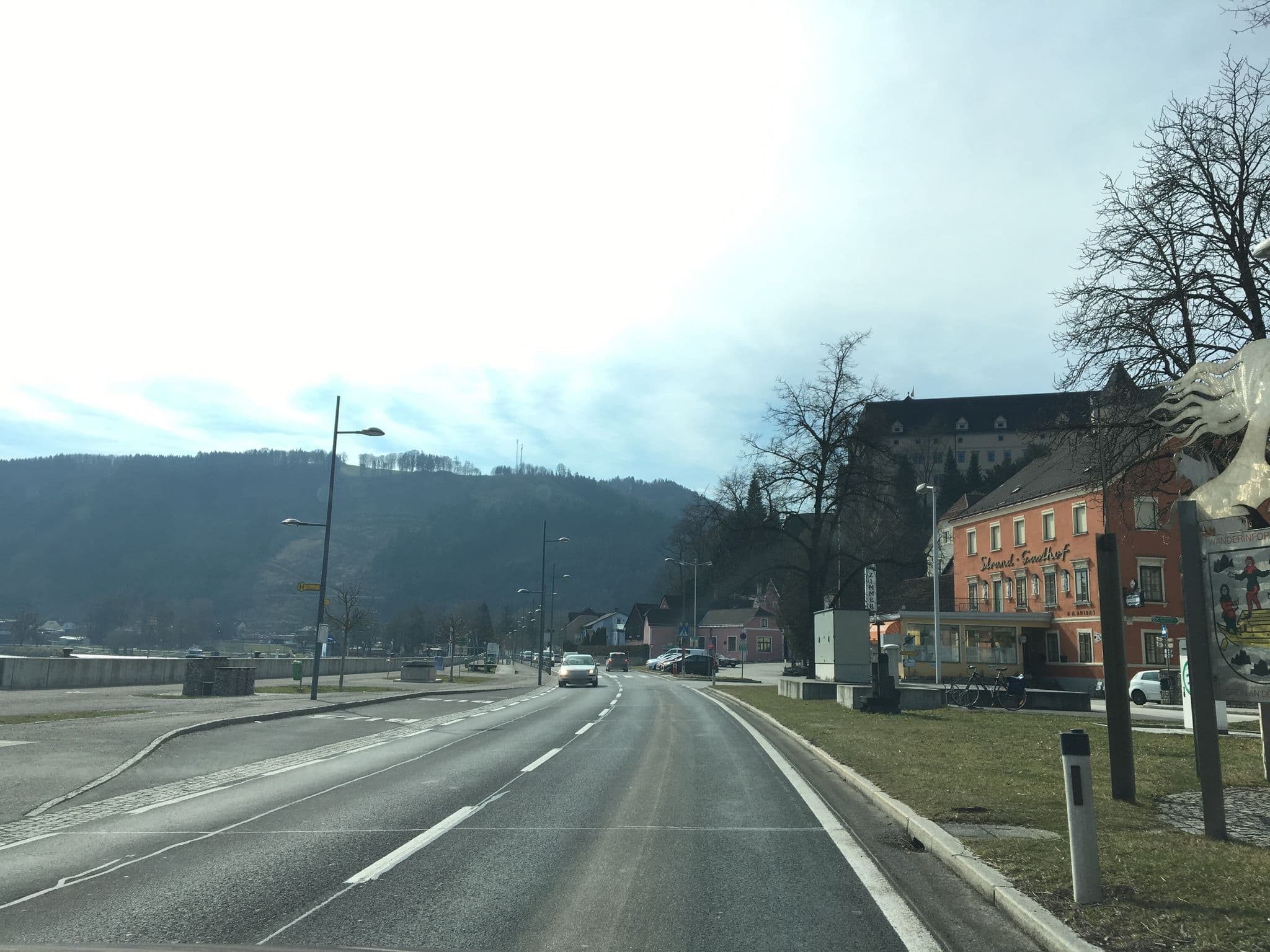 Street view near Gasthaus zum Schinakel, Grein — © schobi (CC BY-SA · Mapillary)