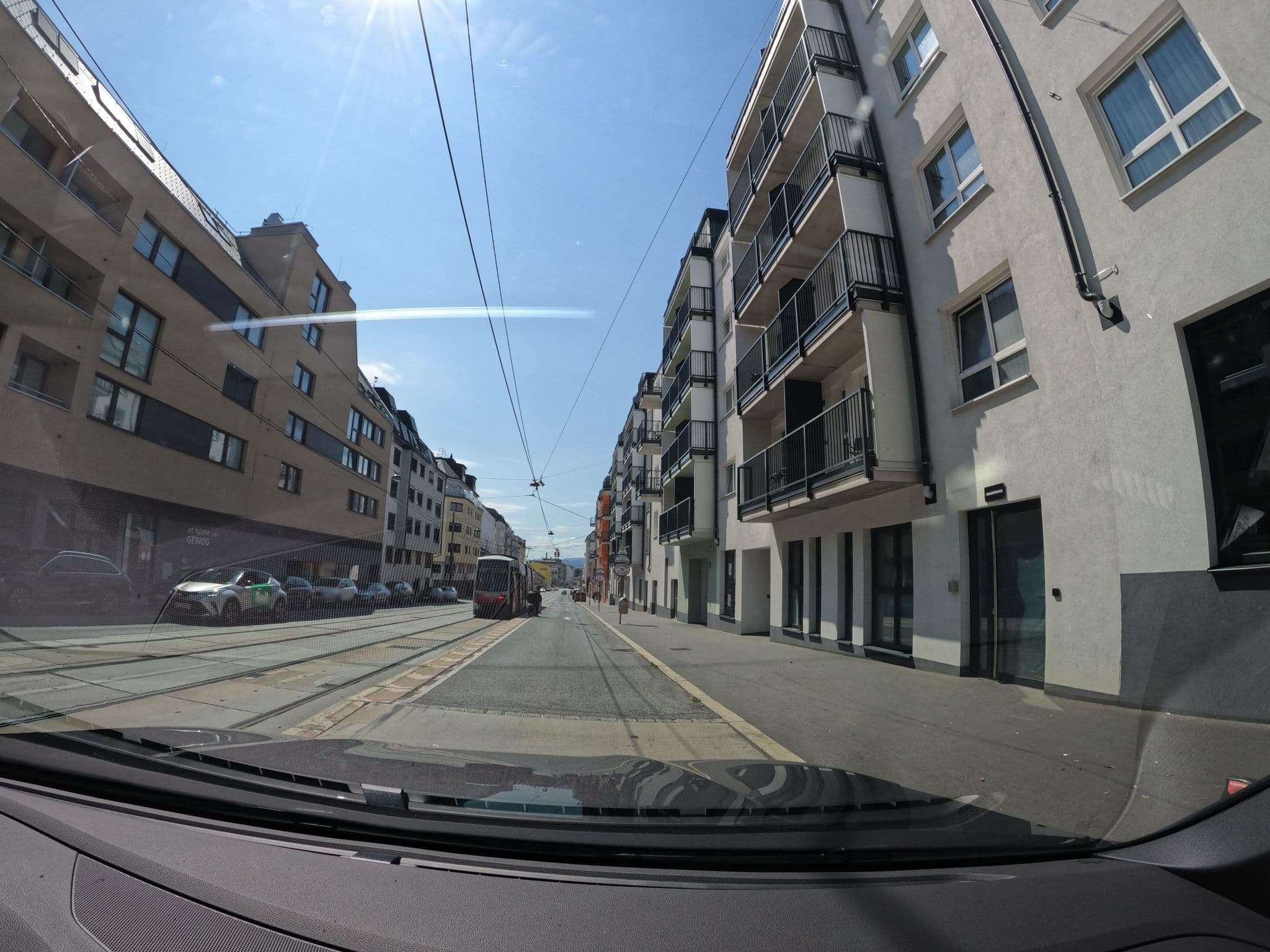 Street view near B&B Hotel, Meidling — © erias (CC BY-SA · Mapillary)