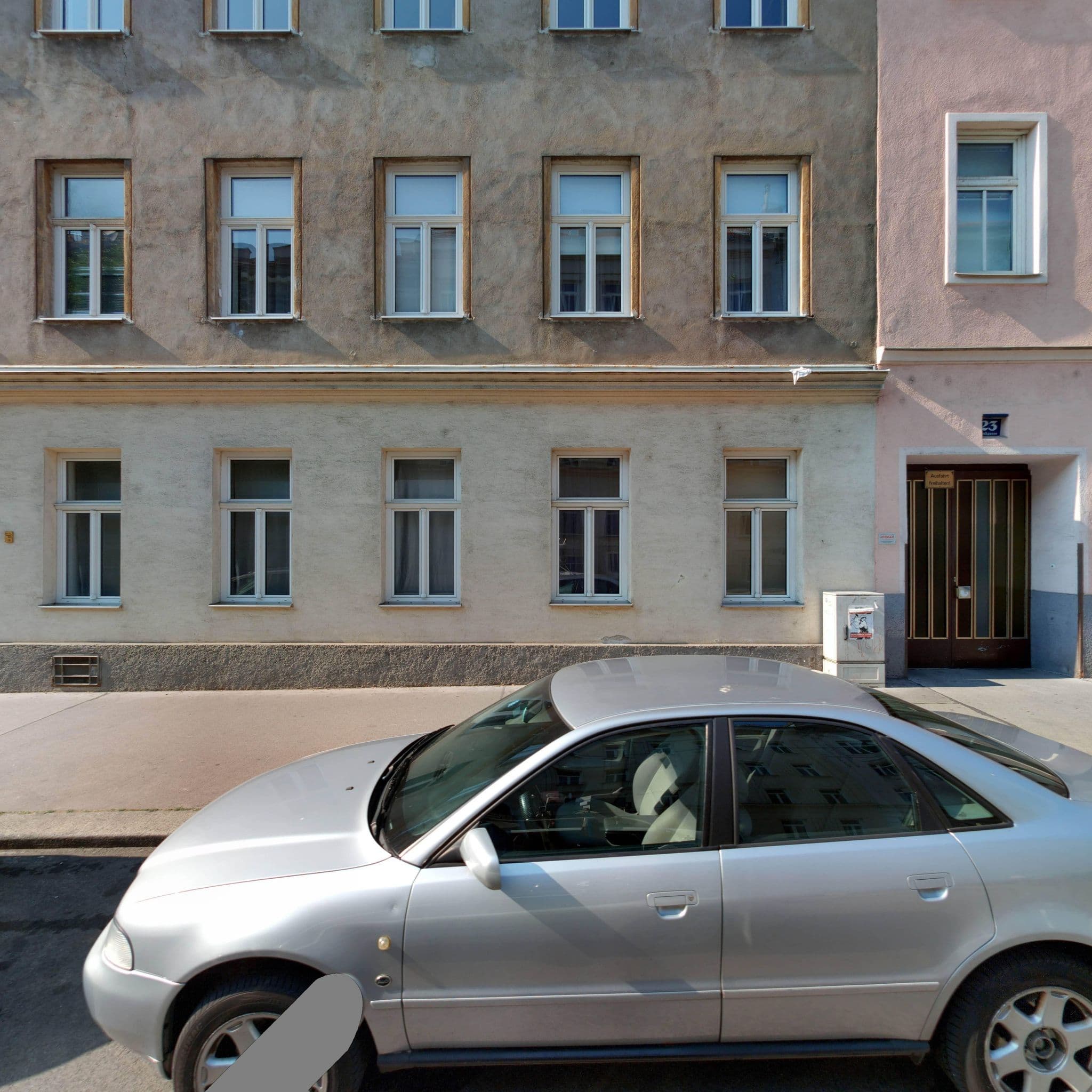 Street view near HF HotelbetriebsgmbH, Ottakring — © eliasgander (CC BY-SA · Mapillary)