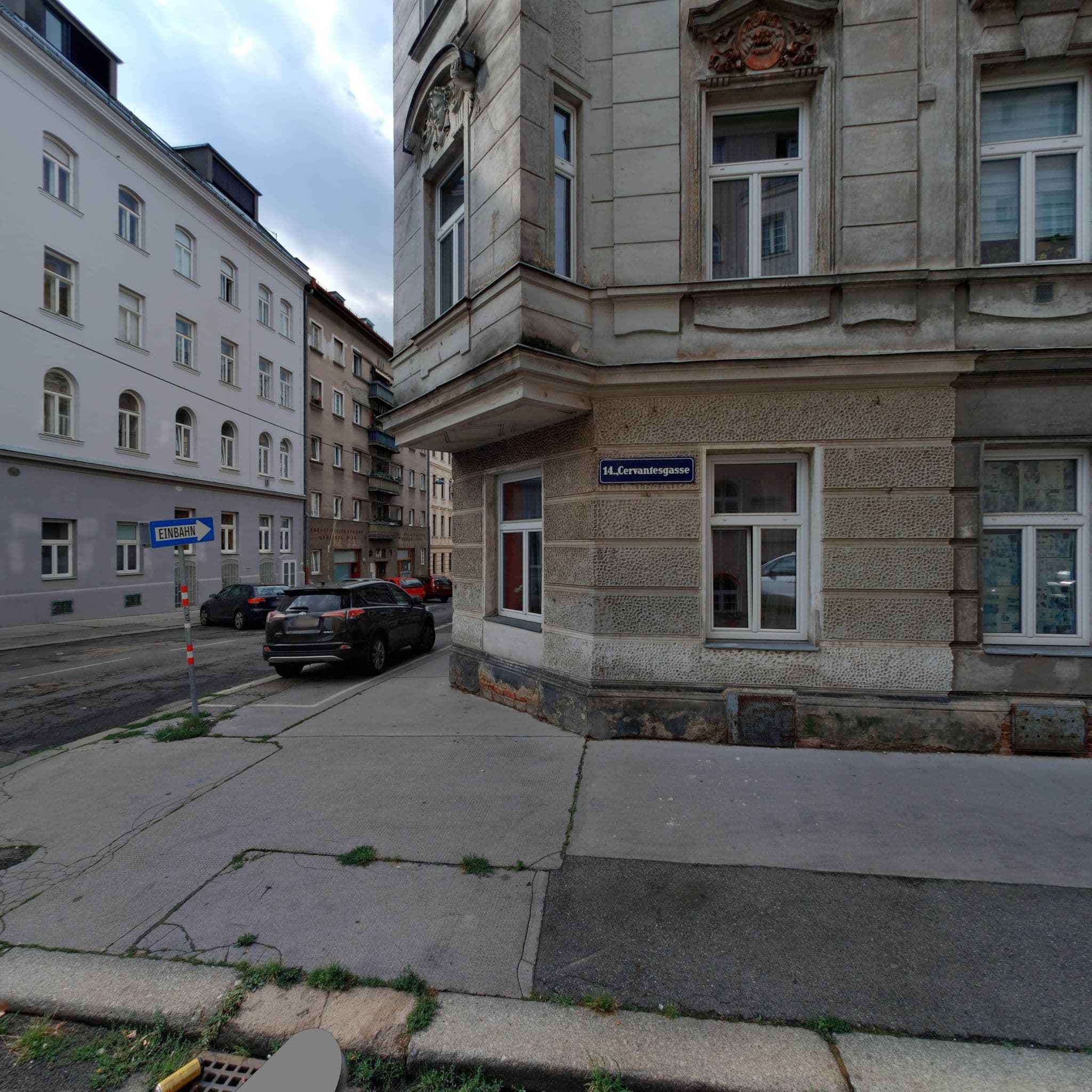 Street view near Appartments Cervantes, Fünfhaus — © eliasgander (CC BY-SA · Mapillary)