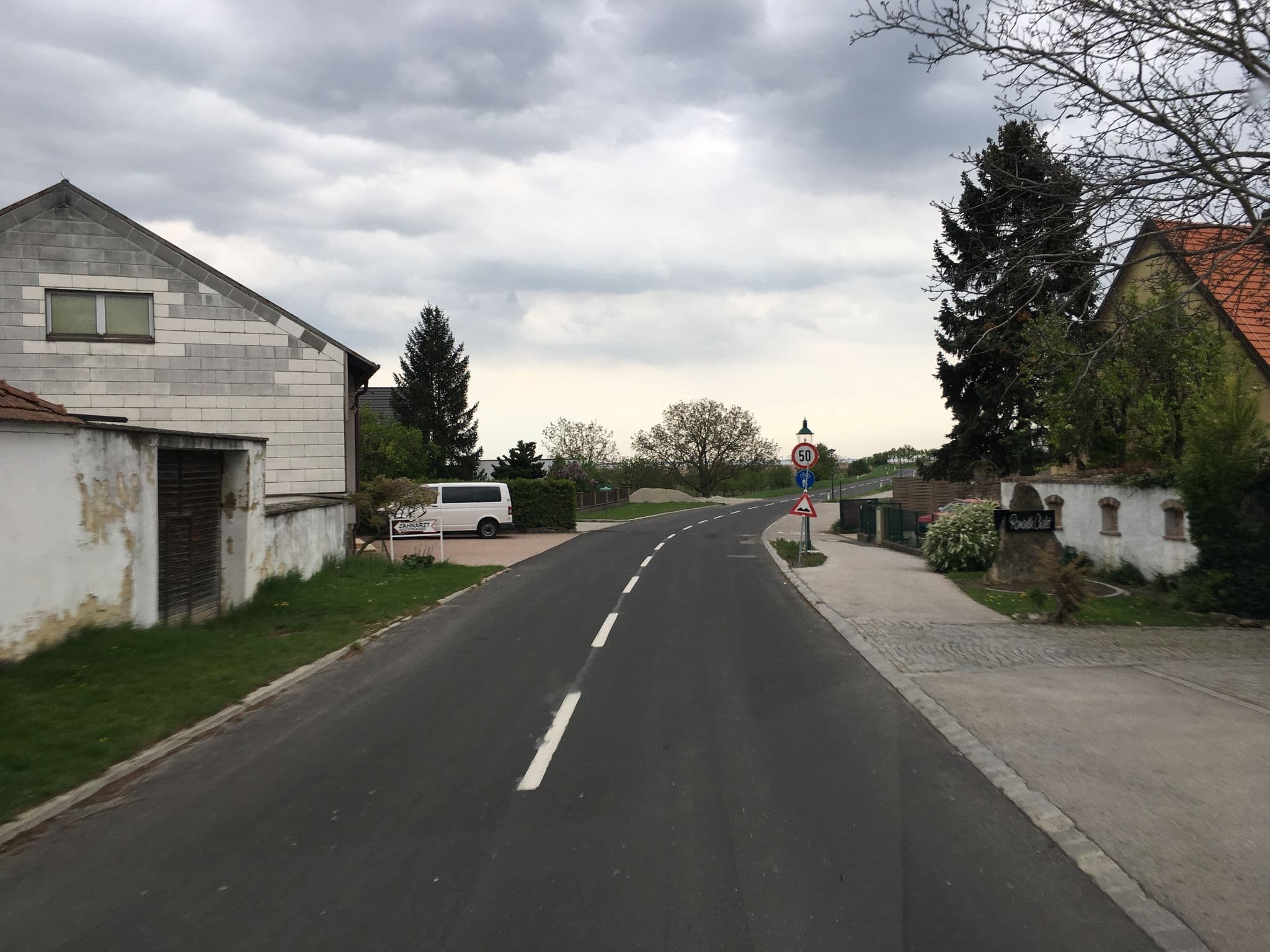 Street view near Ferienhaus Im Sonnengarten, Breitenbrunn — © yaron (CC BY-SA · Mapillary)