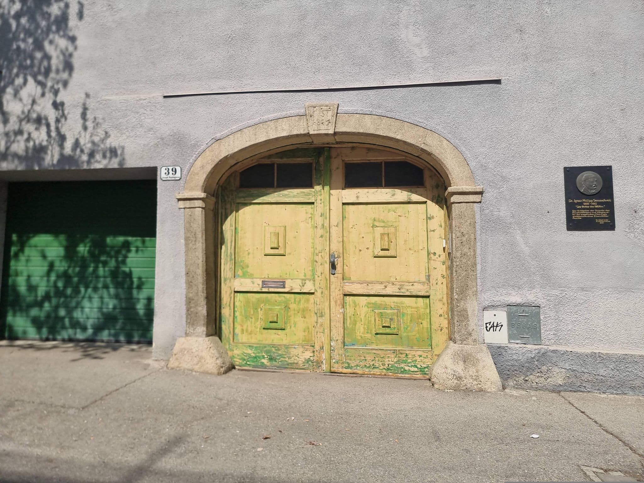 Street view near Turm Am Schlosspark, Eisenstadt — © mapfool (CC BY-SA · Mapillary)