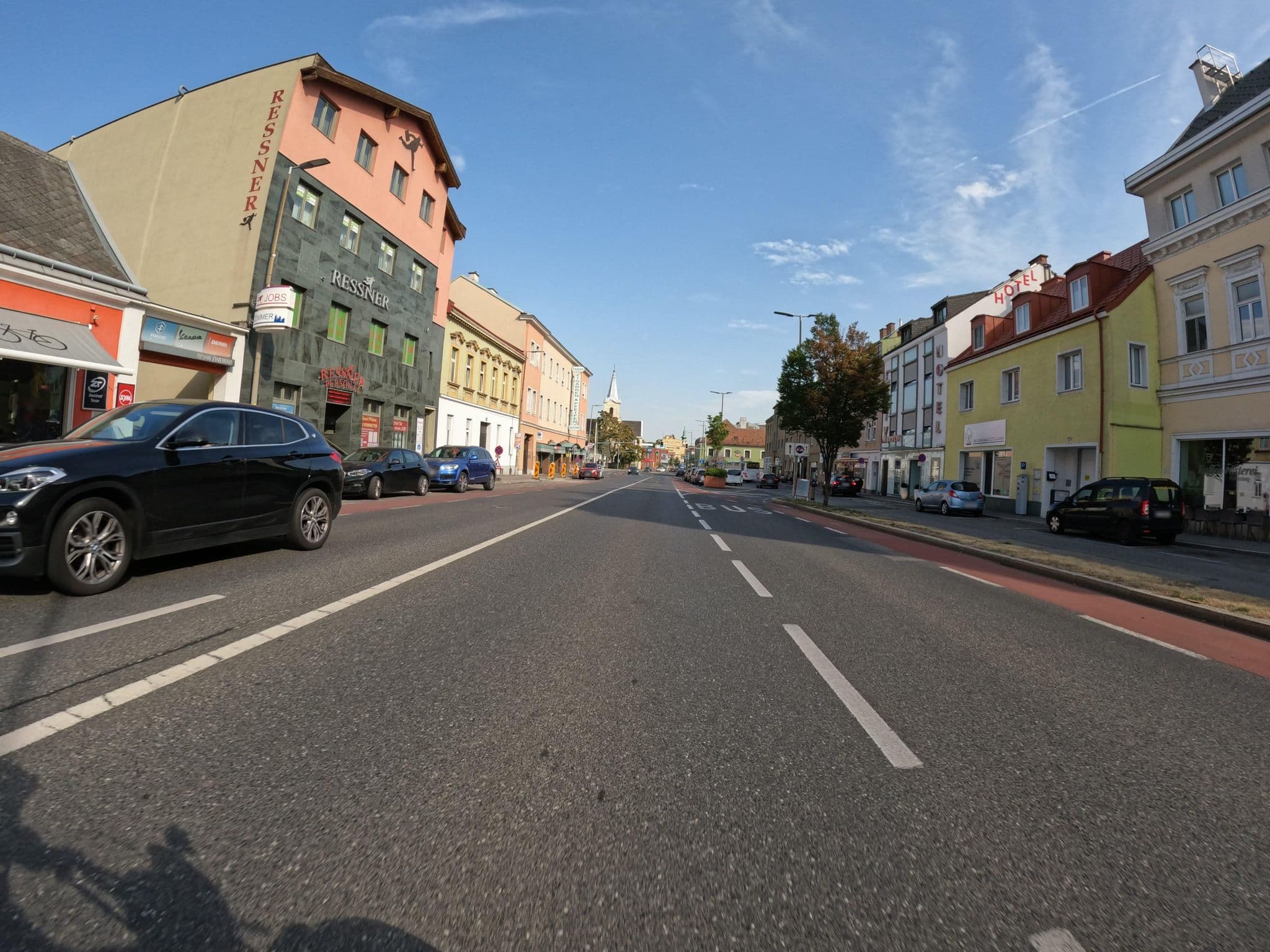 Street view near Pension Ressner, Schwechat — © erias (CC BY-SA · Mapillary)