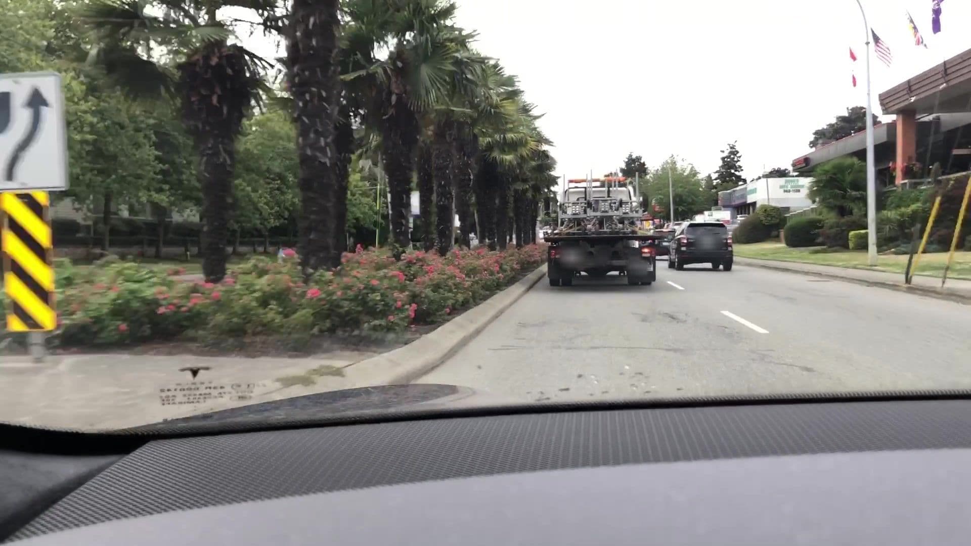 Street view near Coast Tsawwassen Inn, Tsawwassen — © lvl5 (CC BY-SA · Mapillary)
